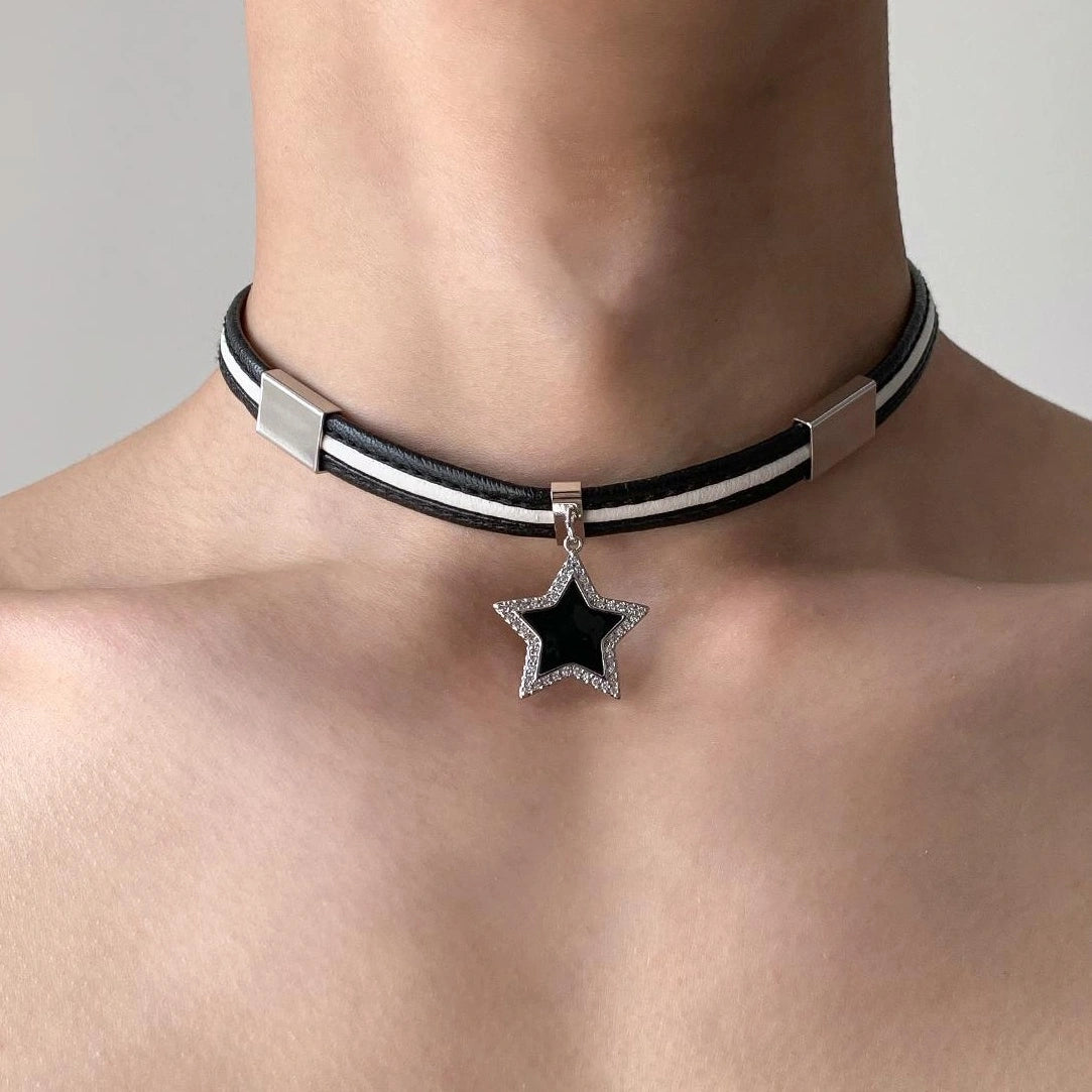 Accessories Dark Star Metal Plaid Choker Necklace