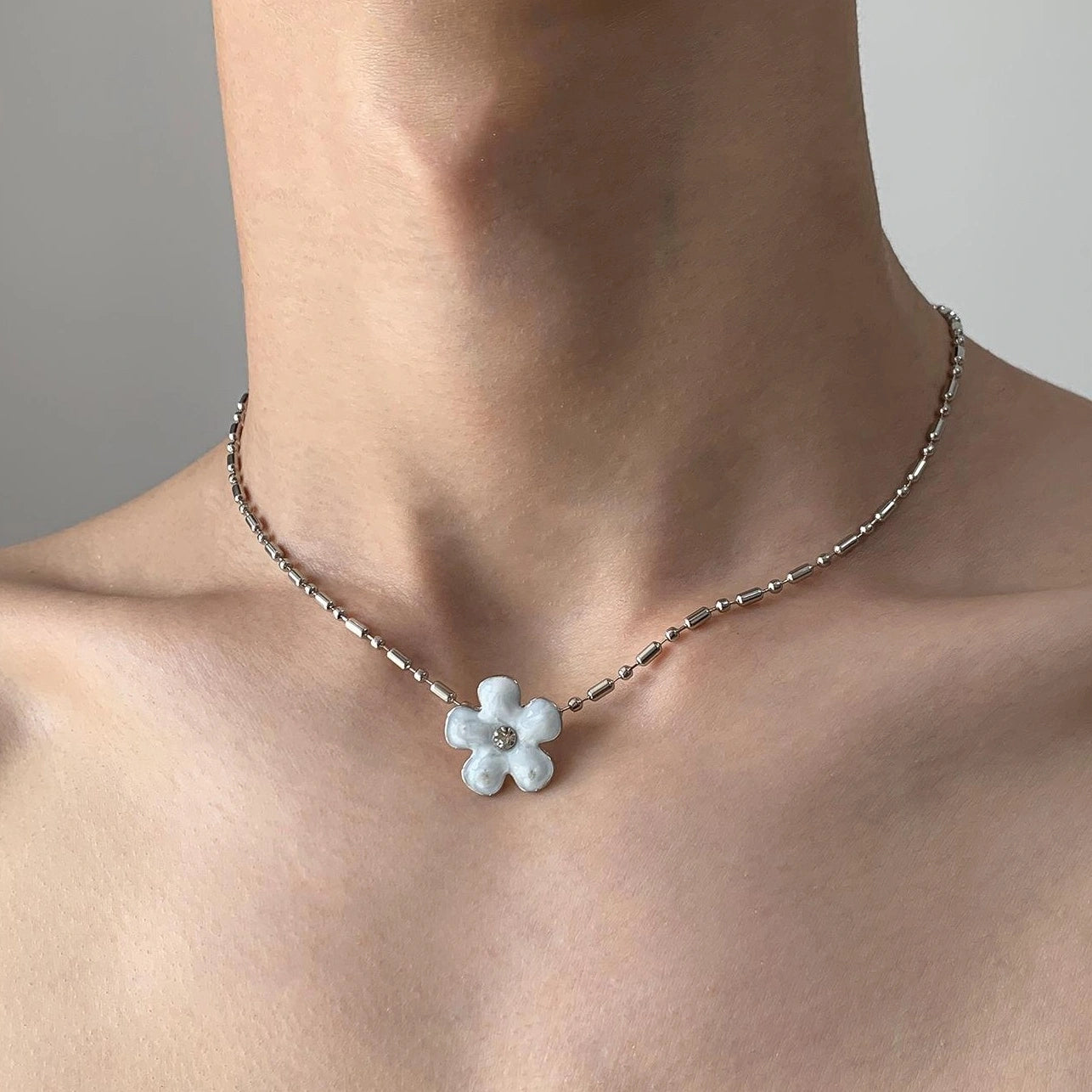 Accessories Delicate Floral Enamel Beaded Necklace