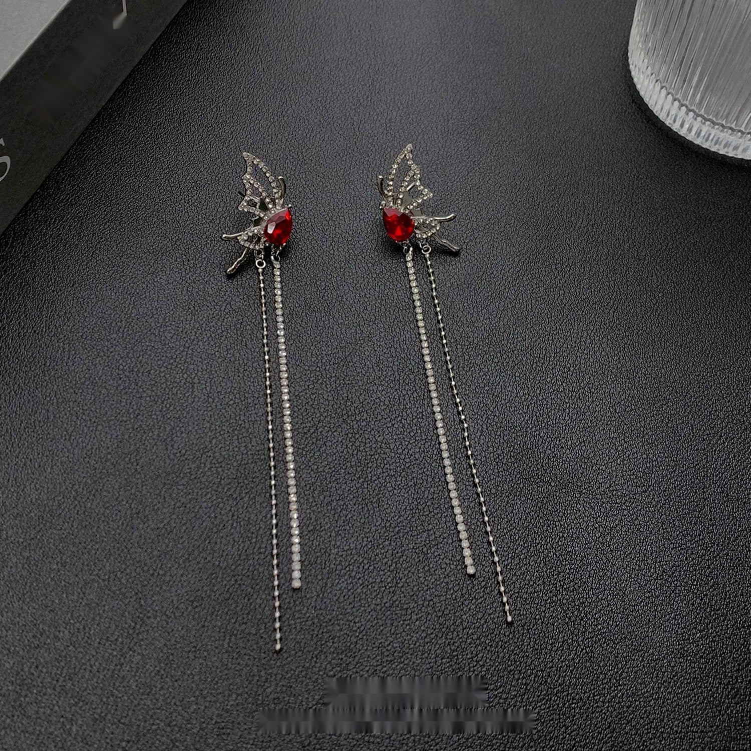 Accessories_Diamond_Butterfly_Tassel_Ear_Cuffs_MISSTT