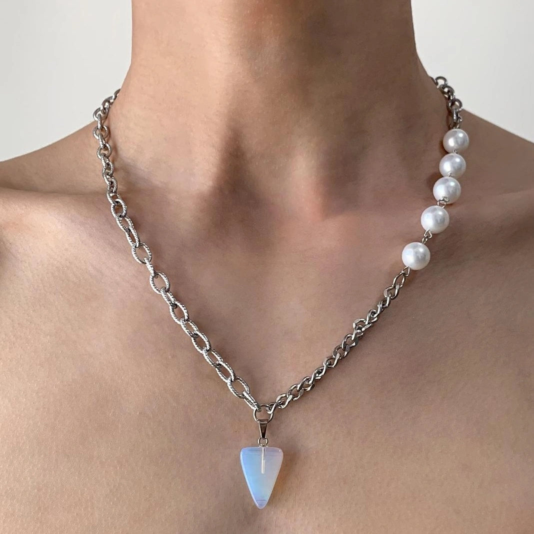 Accessories Ethereal Pearl Statement Necklace V-Neck T-Shirt Long-Sleeve