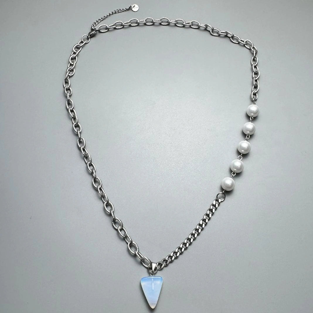 Accessories Ethereal Pearl Statement Necklace V-Neck T-Shirt Long-Sleeve