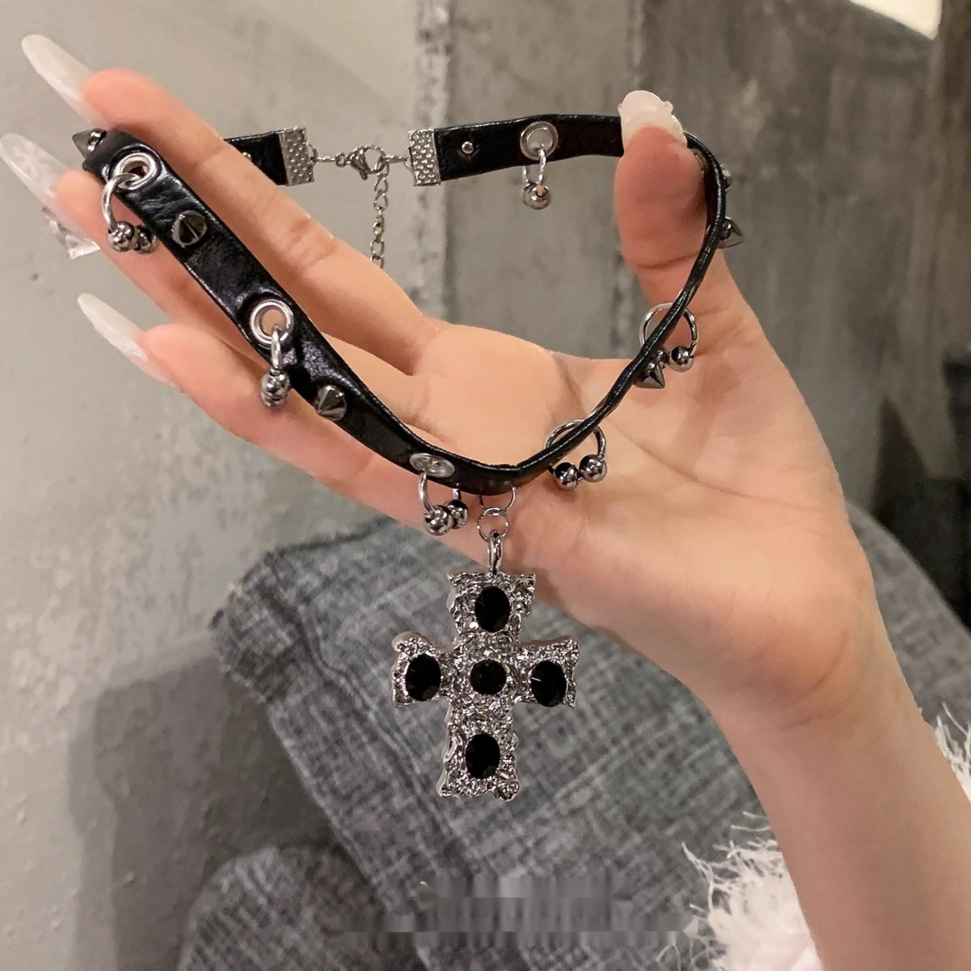 Accessories_Gothic_Cross_Leather_Choker_Necklace_MISSTT
