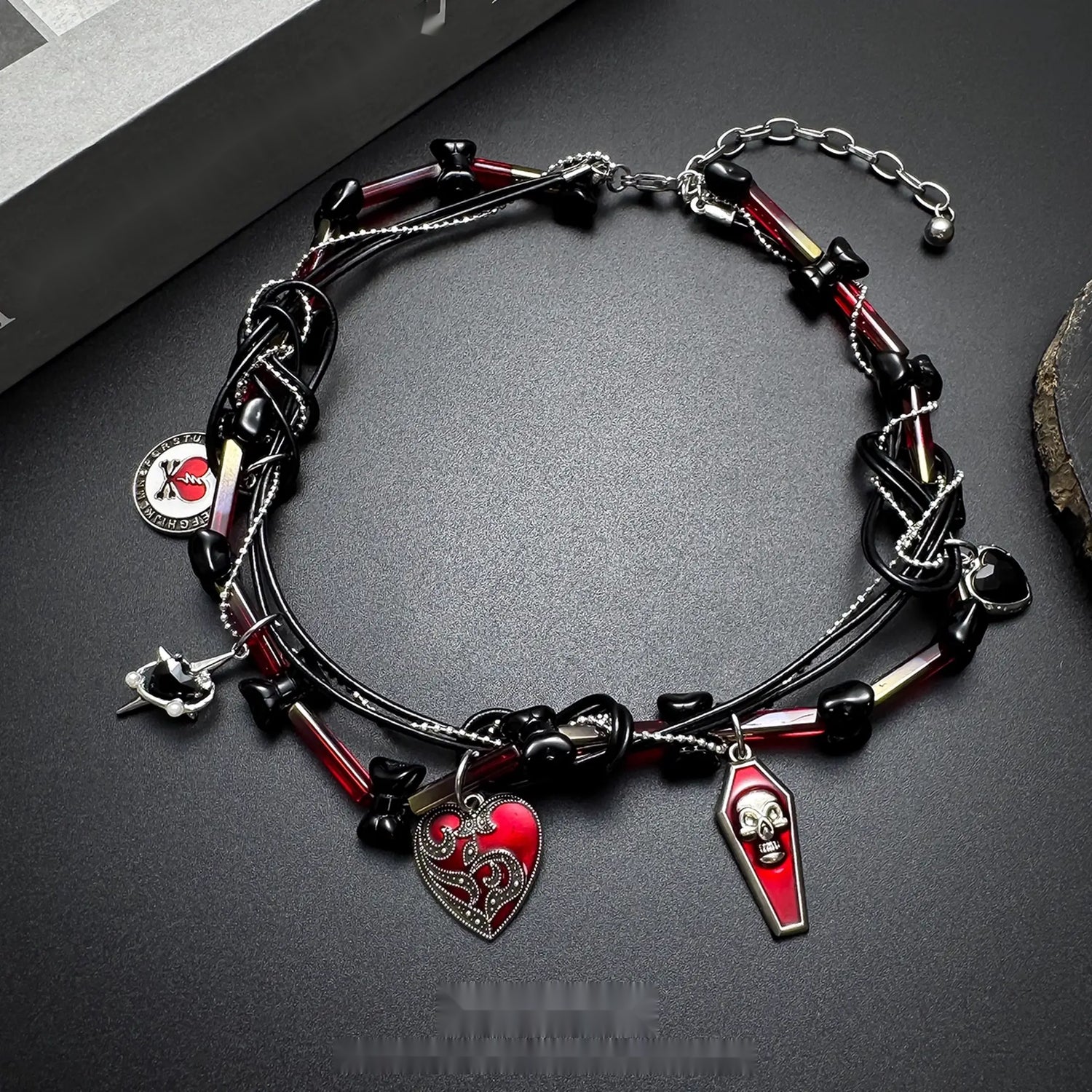 Accessories_Gothic_Entwined_Heart_Choker_Necklace_MISSTT
