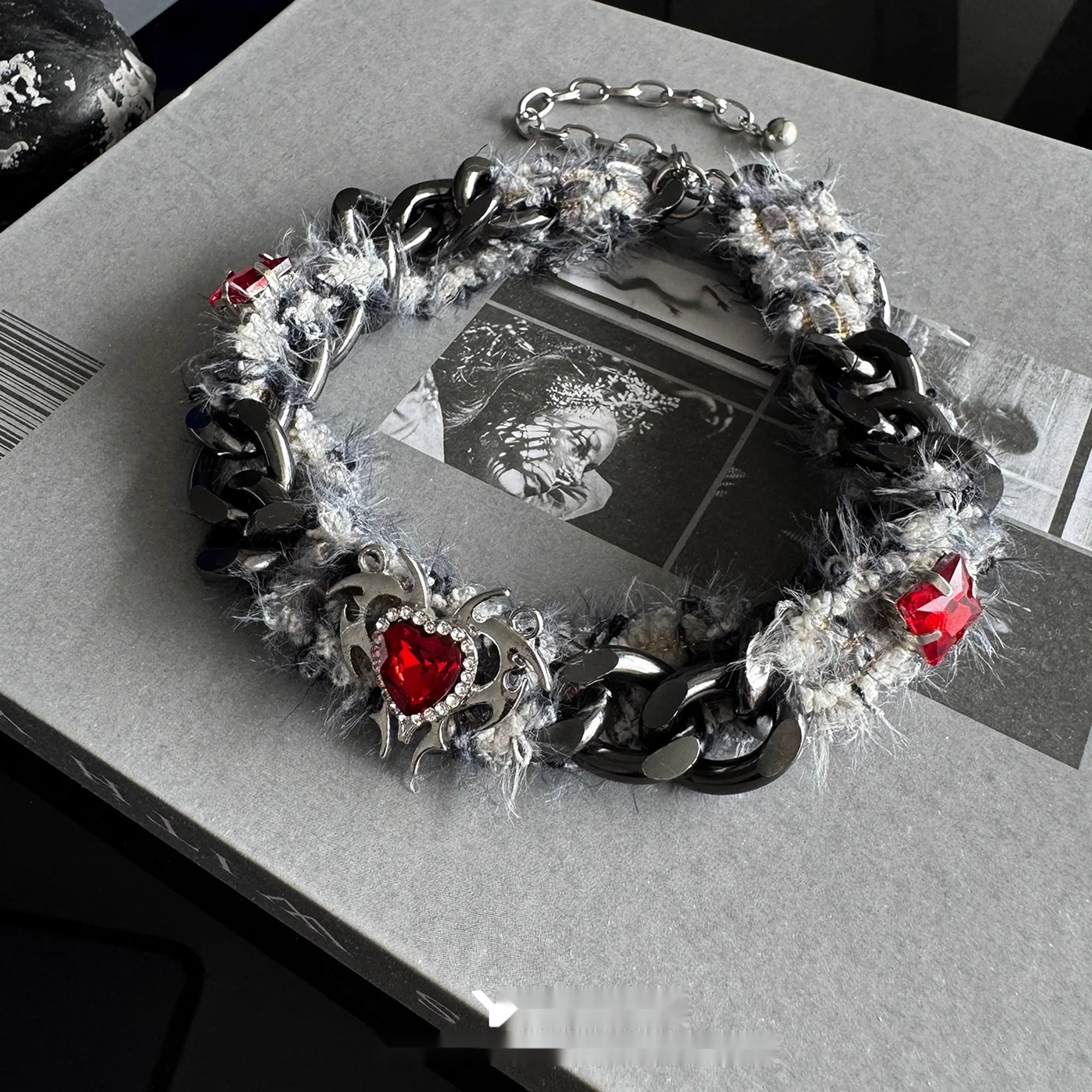 Accessories_Gothic_Lace_Punk_Choker_Necklace_MISSTT