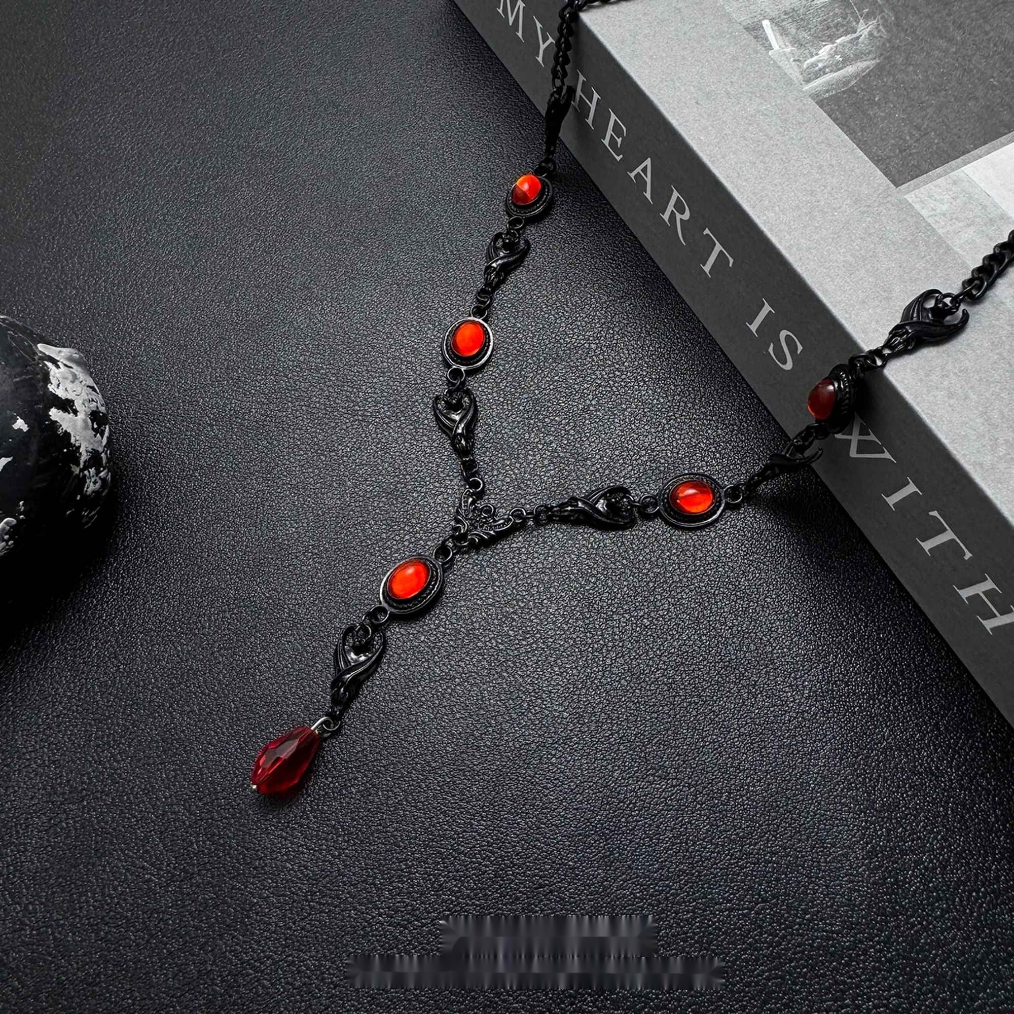 Accessories_Gothic_Red_Heart_Crystal_Pendant_Necklace_MISSTT
