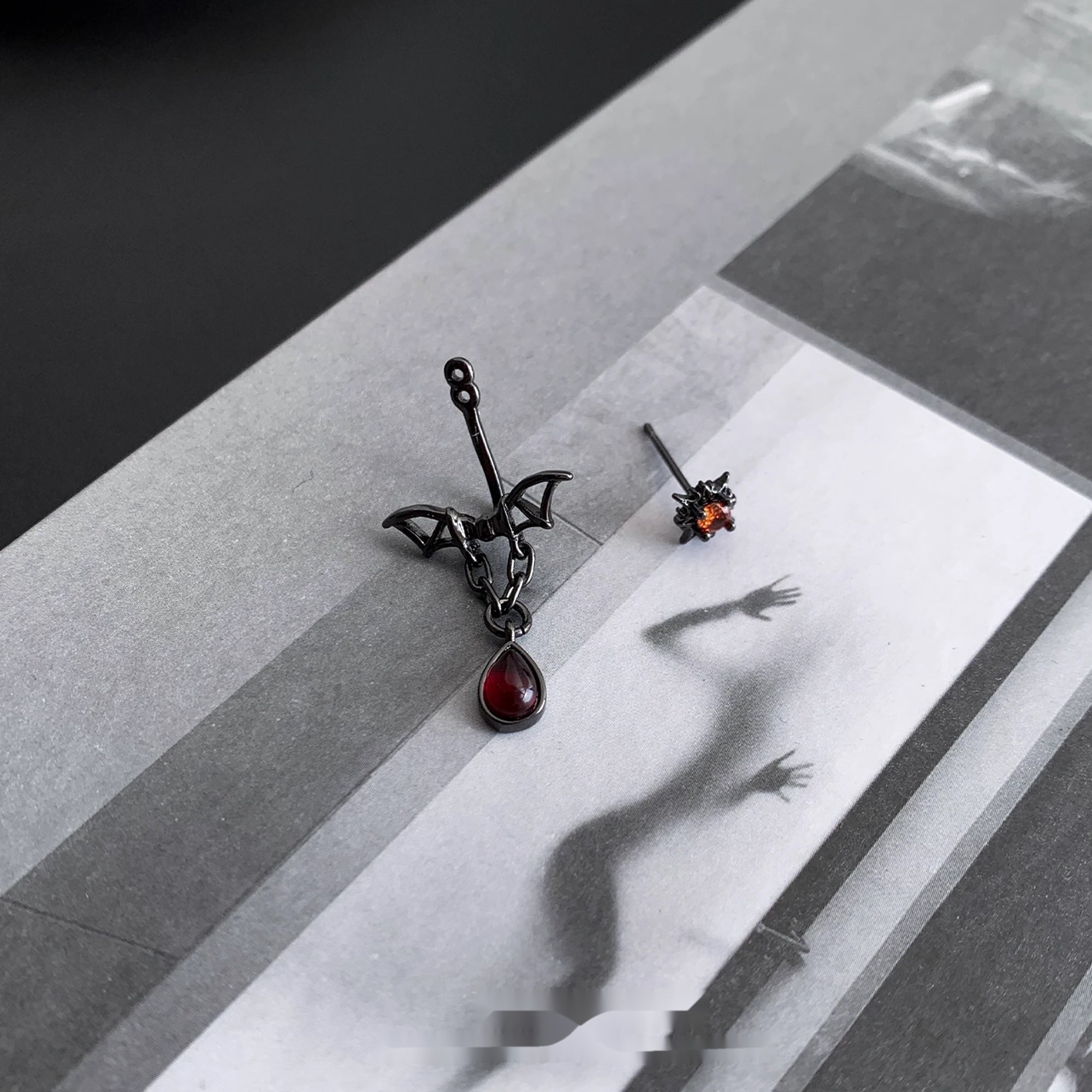 Accessories_Gothic_Red_Zircon_Hollow_Bat_Drop_Earrings_MISSTT