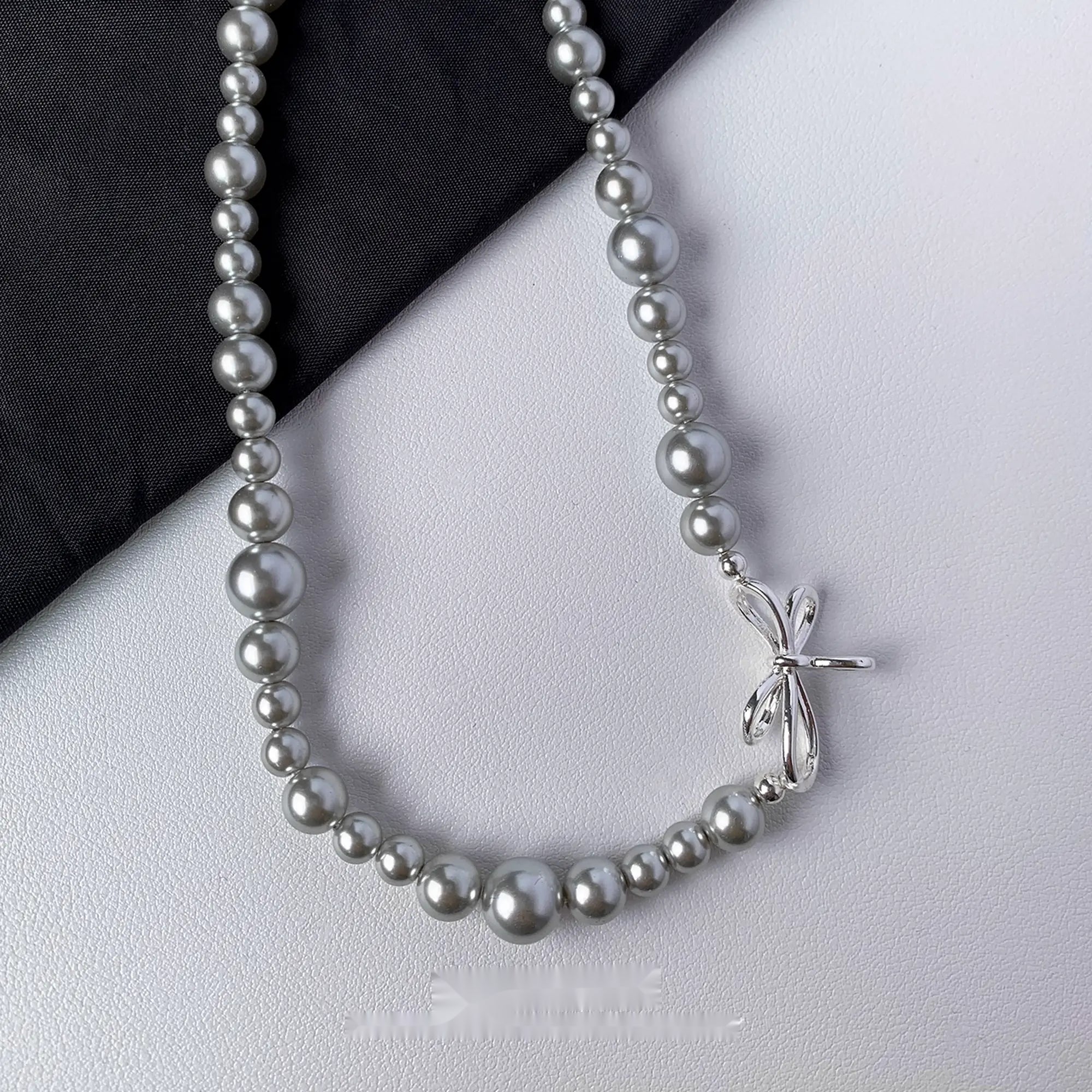 Accessories_Gray_Pearl_Bow_Necklace_Minimalist_Design_MISSTT