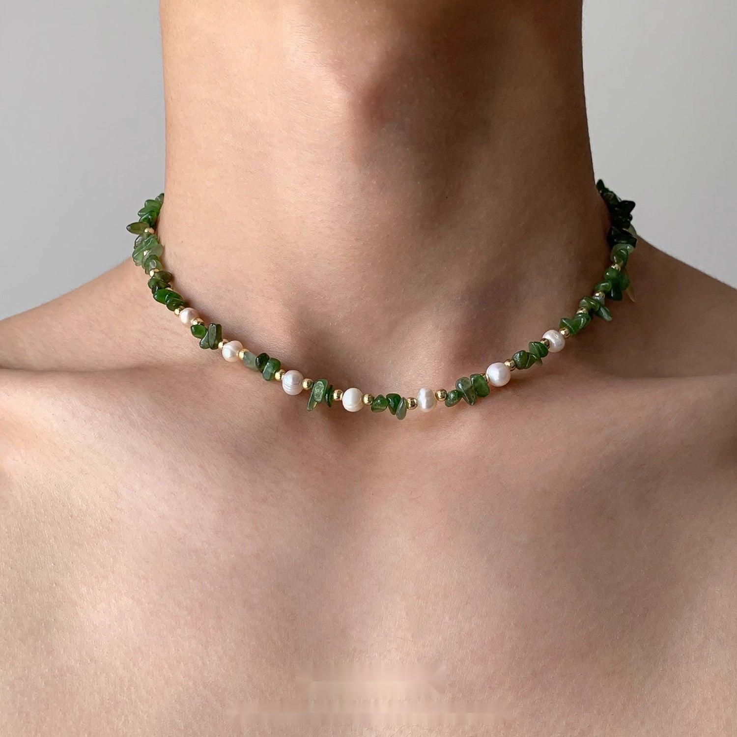 Accessories_Green_Crushed_Pearl_Statement_Necklace_MISSTT