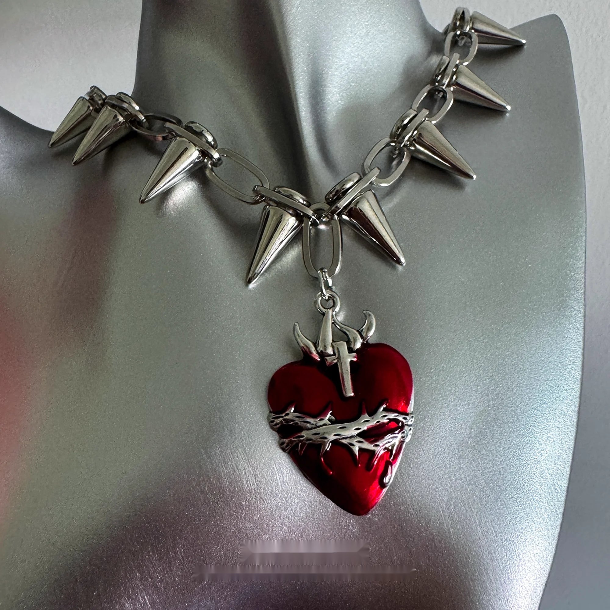 Accessories_Heart_Punk_Choker_Necklace_MISSTT