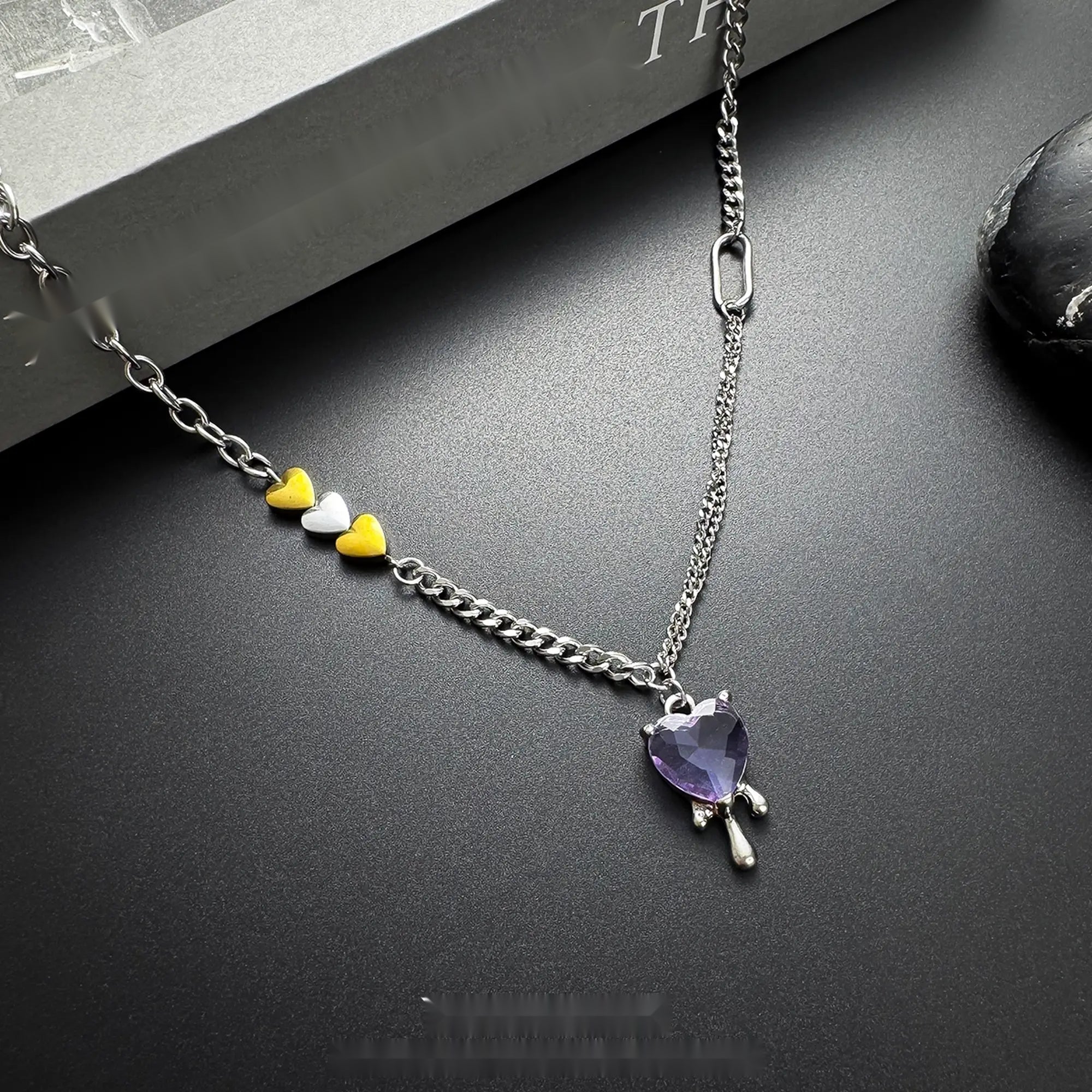 Accessories_Interlocking_Heart_Drop_Necklace_MISSTT