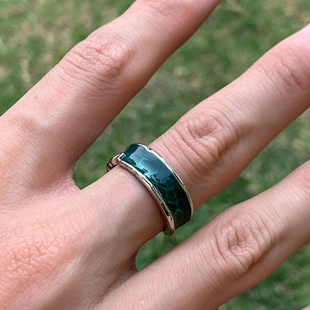 Accessories Irregular Green Resin Ring