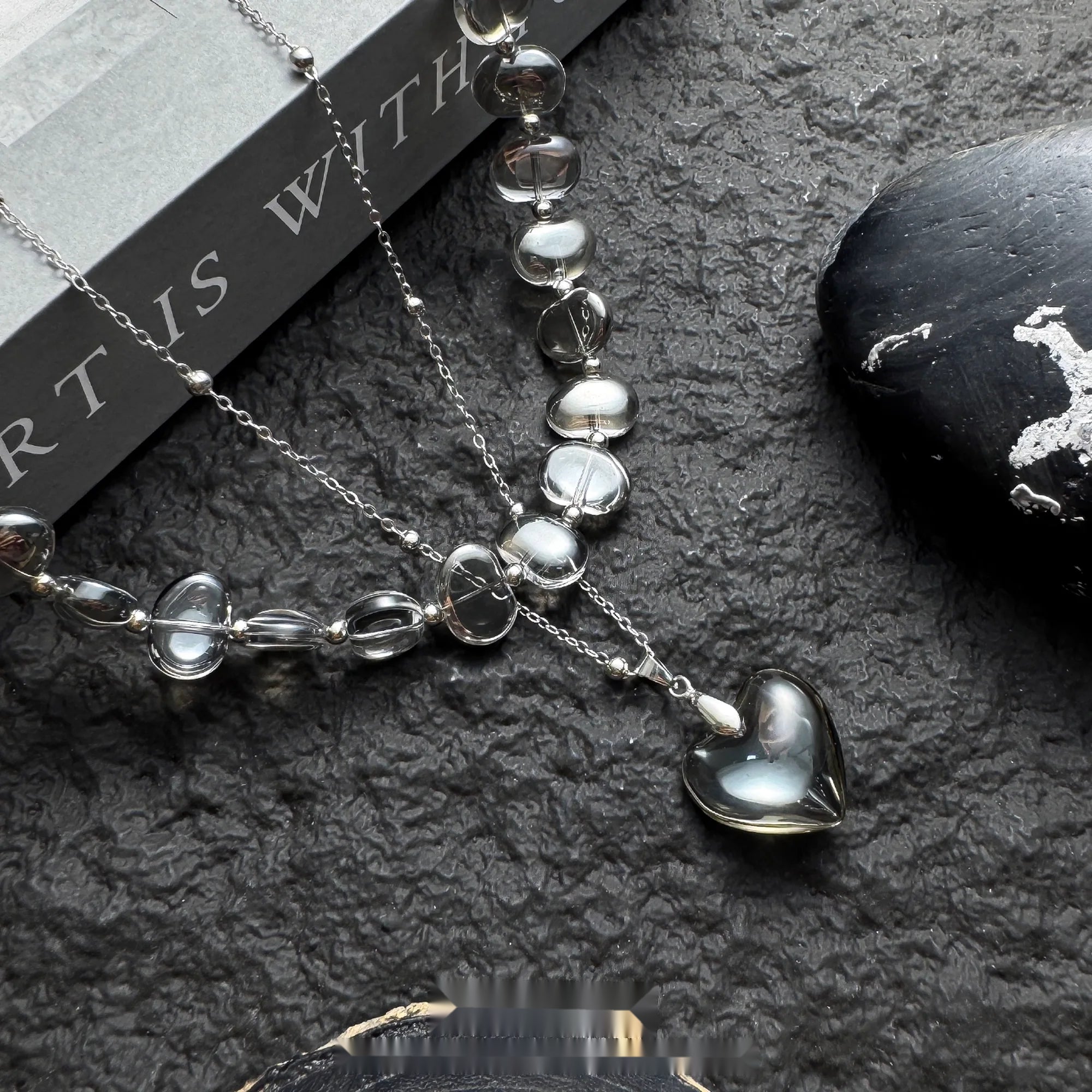 Accessories_Layered_Crystal_Pendant_Choker_Necklace_MISSTT