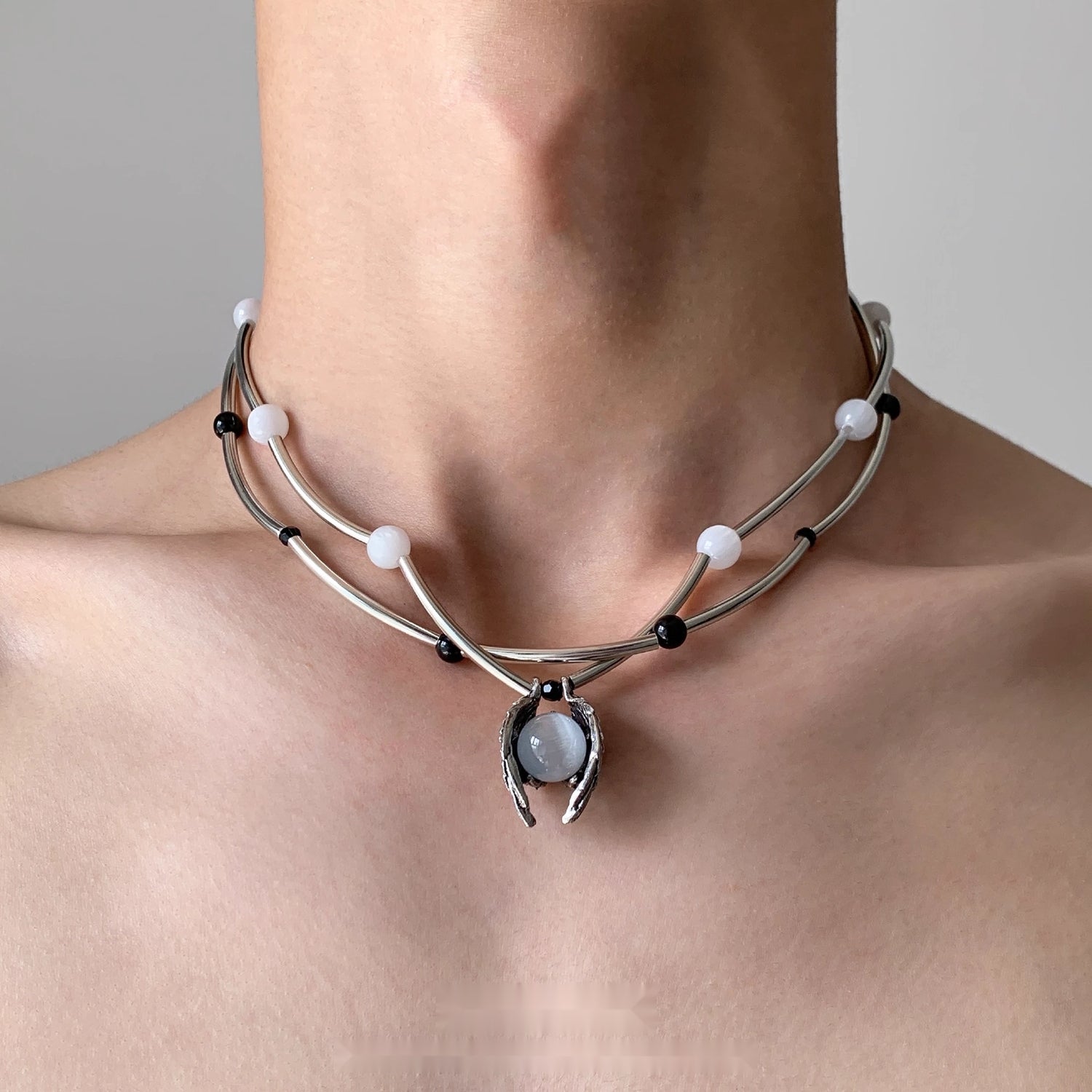 Accessories_Layered_Cyberpunk_Moonstone_Pendant_Necklace_MISSTT