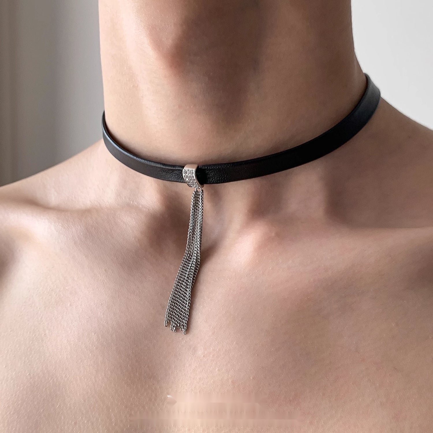 Accessories_Leather_Lace_Choker_Necklace_With_Extender_Chain_MISSTT