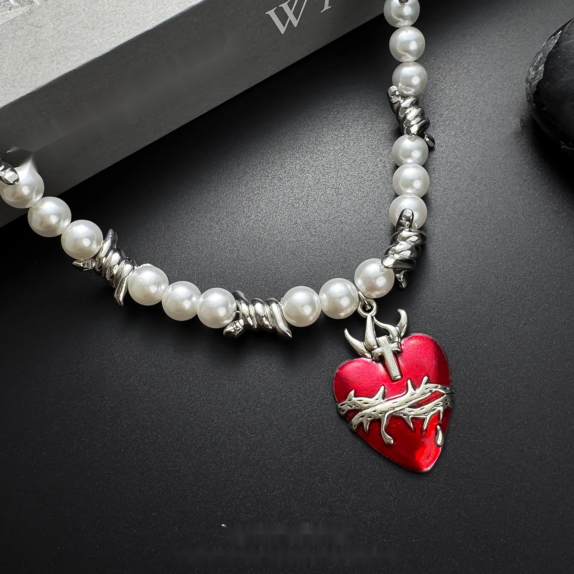 Accessories_Pearl_Drop_Y_2_K_Choker_Necklace_MISSTT