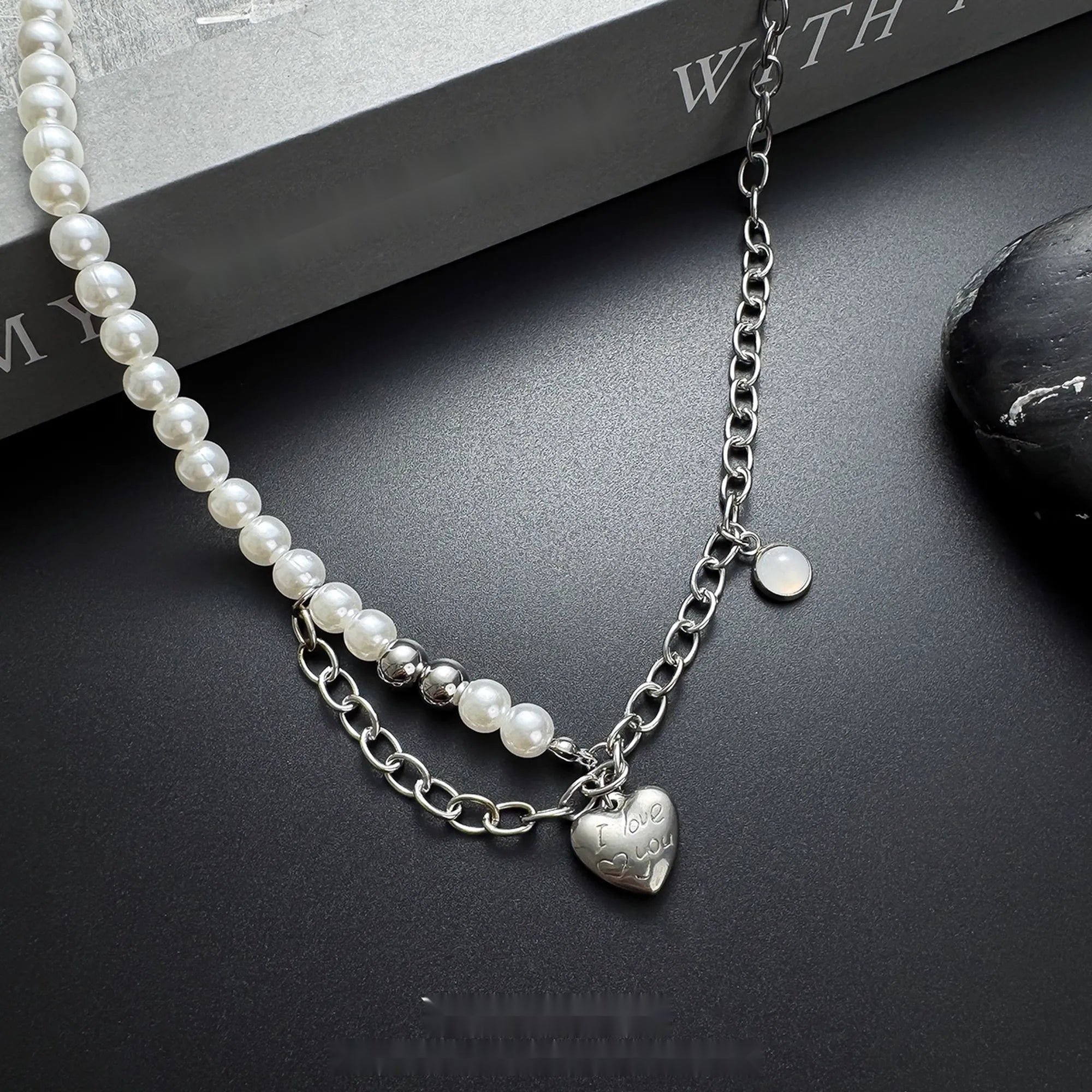 Accessories_Pearl_Fringe_Y2k_Choker_Necklace_MISSTT