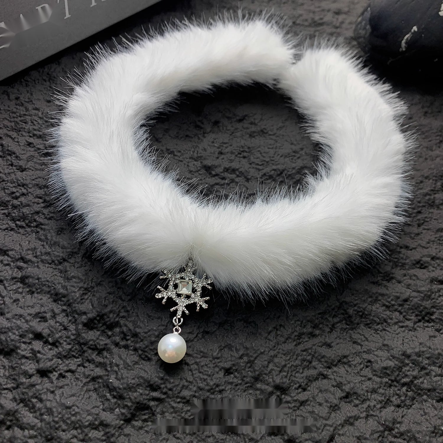 Accessories_Pearl_Snowflake_Choker_Necklace_MISSTT