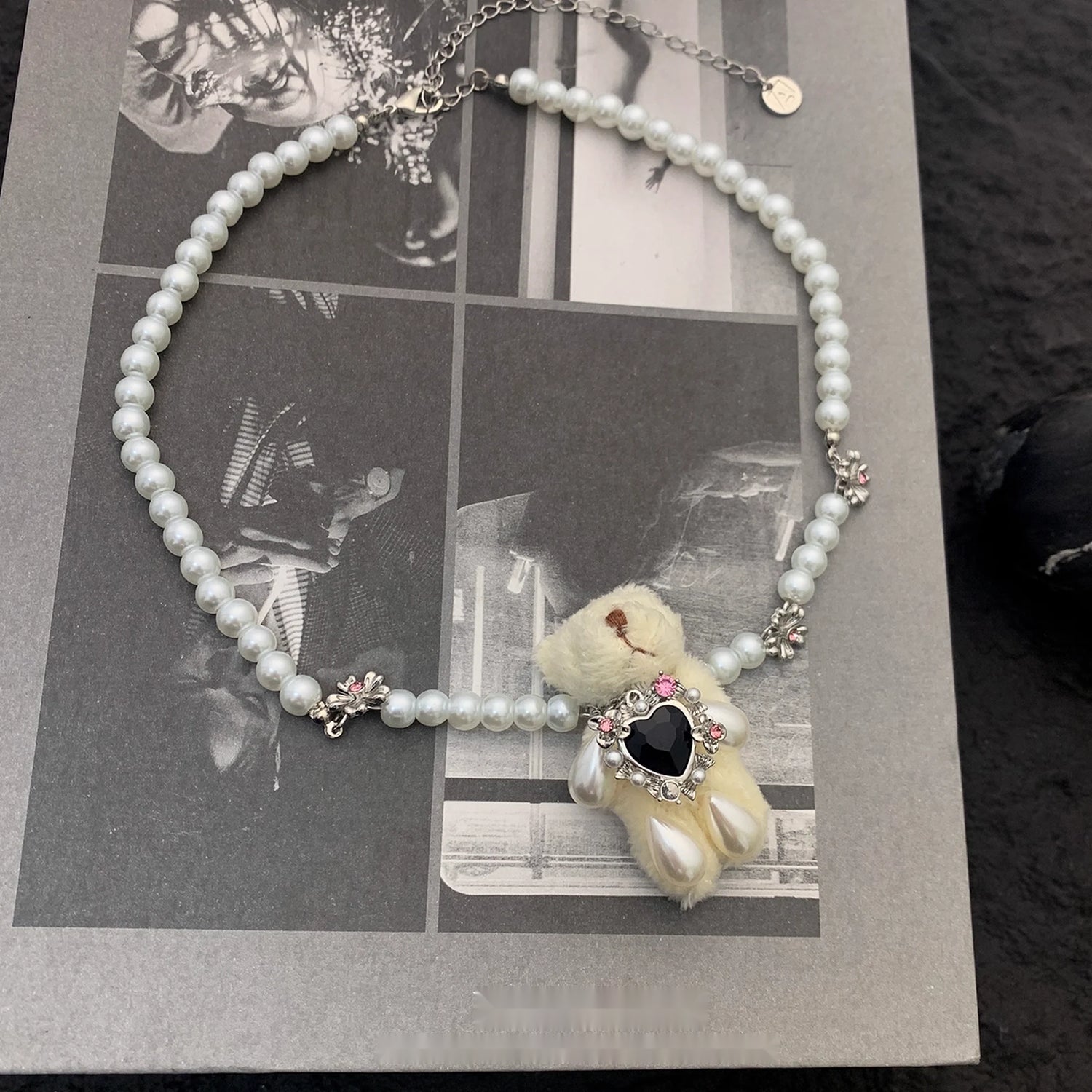 Accessories_Pearl_String_Teddy_Bear_Choker_Necklace_MISSTT
