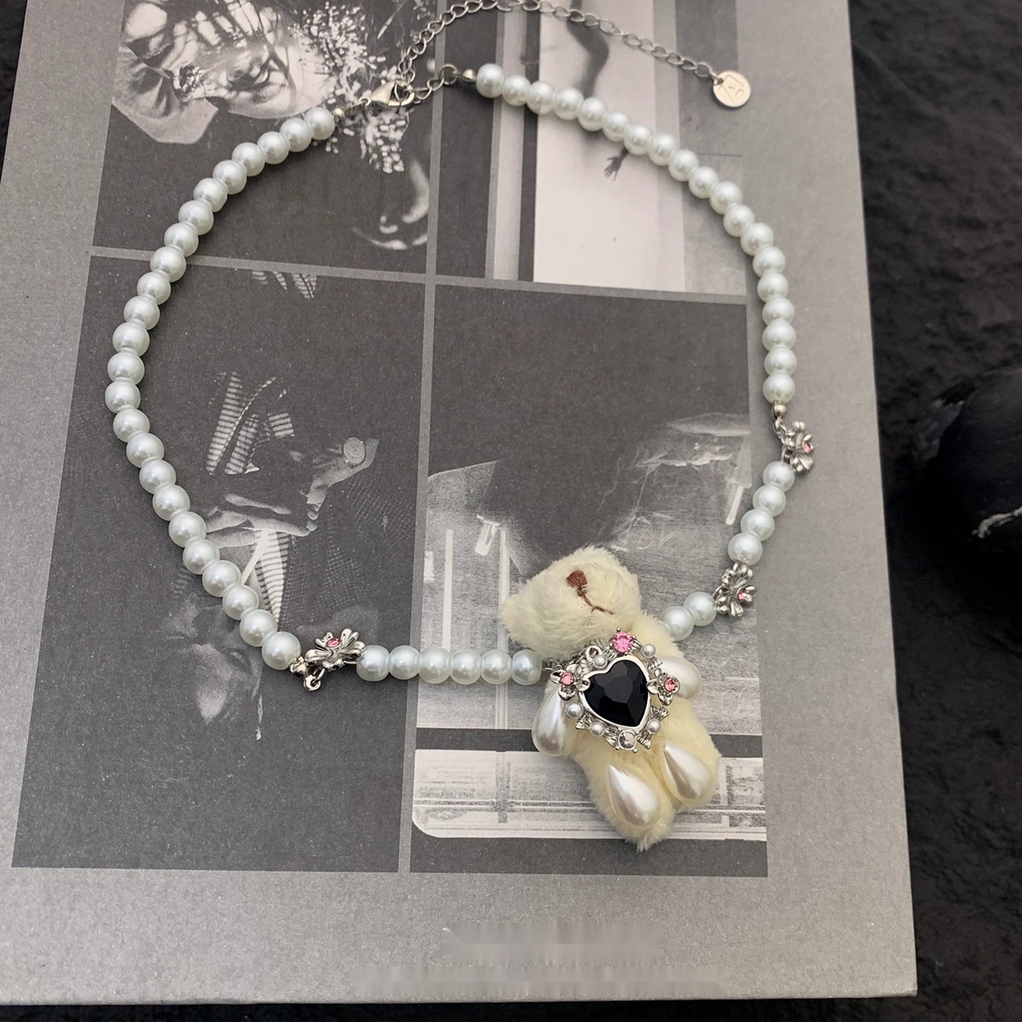 Accessories_Pearl_String_Teddy_Bear_Choker_Necklace_MISSTT