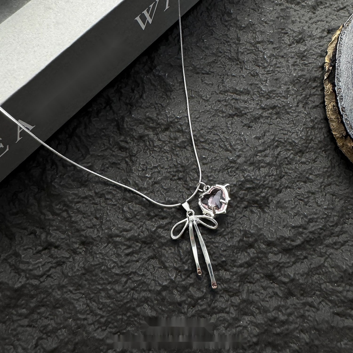 Accessories_Pink_Bow_Heart_Pendant_Necklace_MISSTT