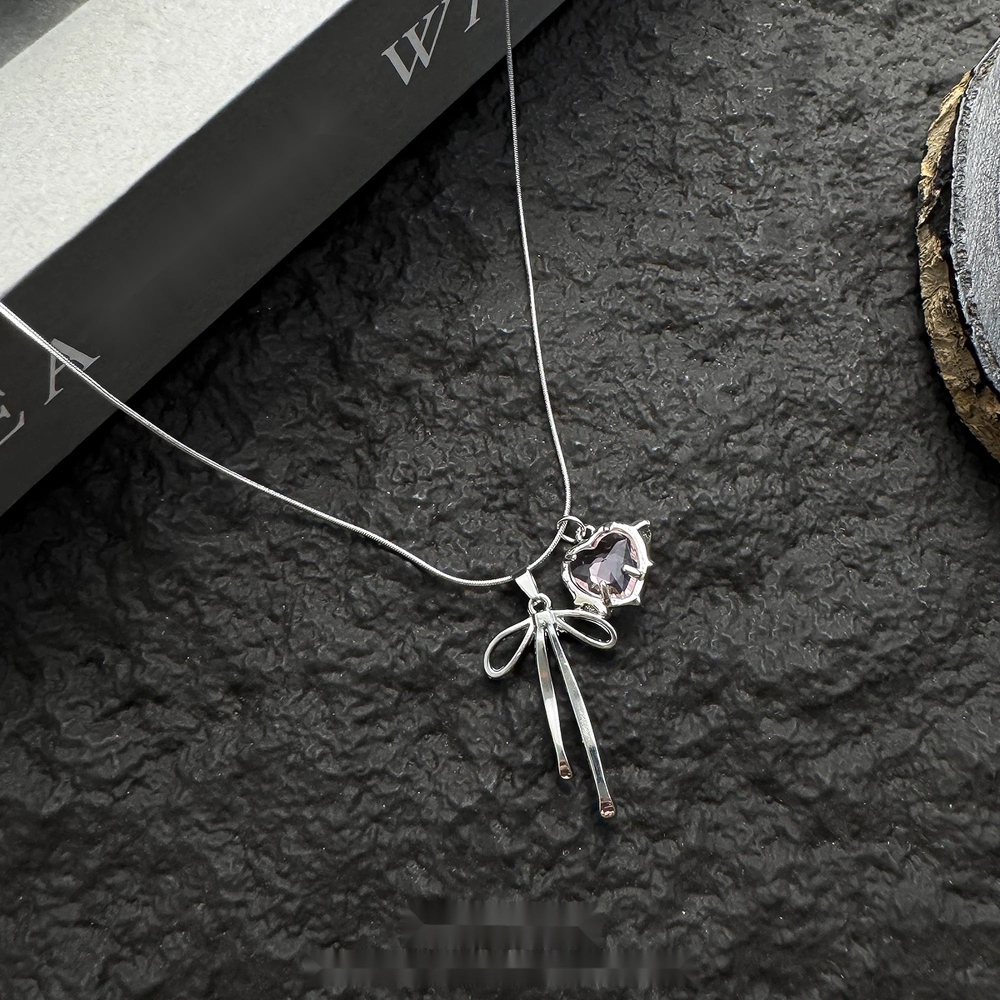 Accessories_Pink_Bow_Heart_Pendant_Necklace_MISSTT