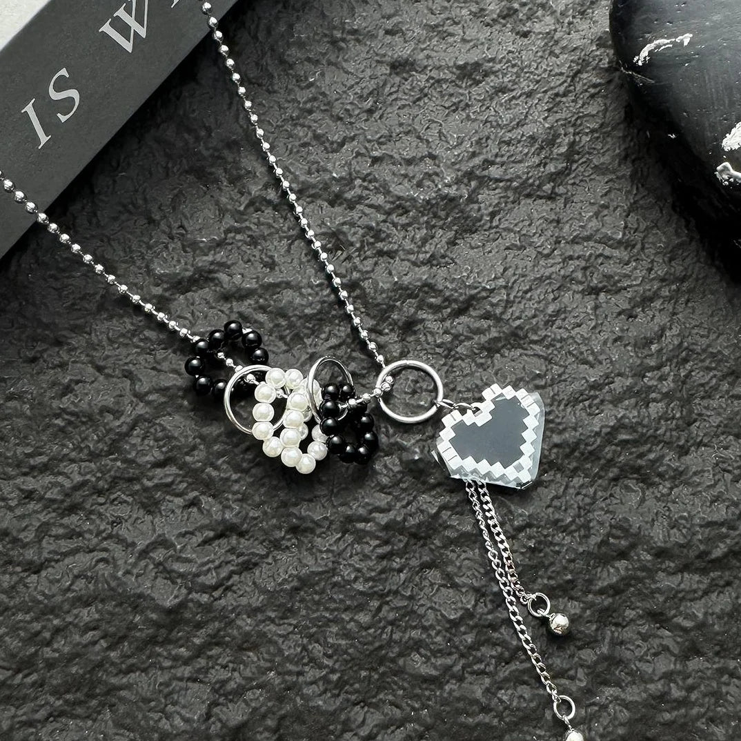 Accessories Pixel Love Pearl Tassel Necklace