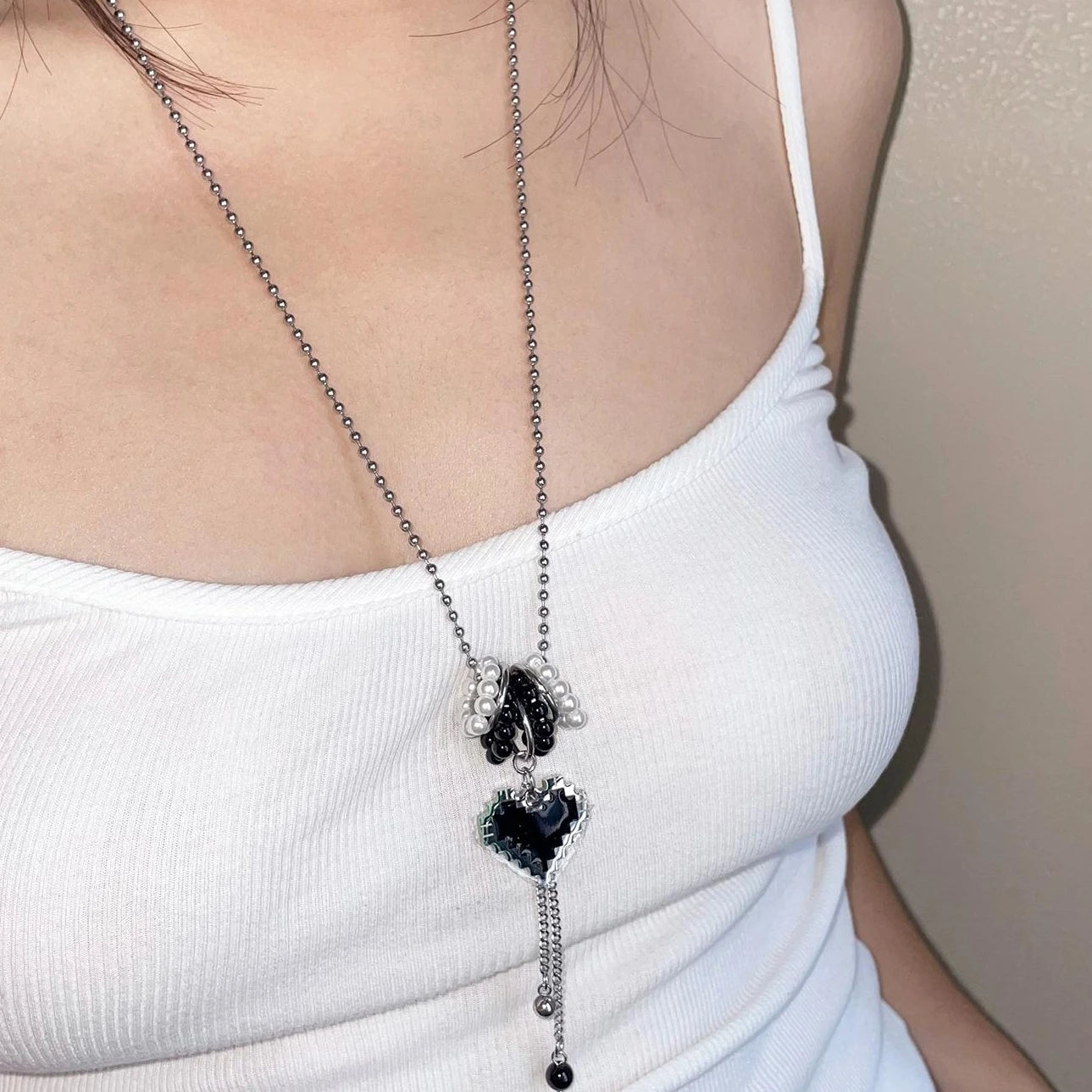 Accessories Pixel Love Pearl Tassel Necklace