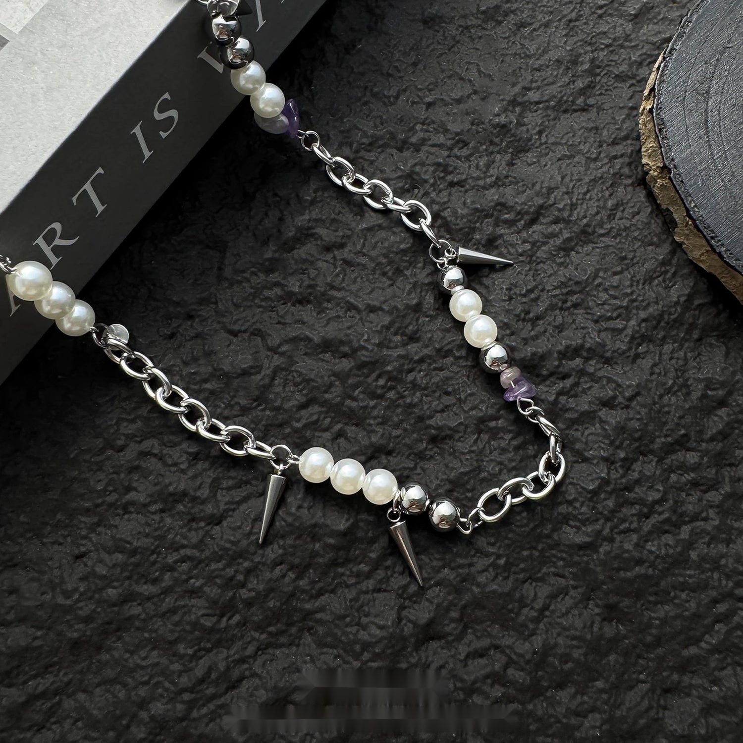 Accessories_Punk_Pearl_Rivet_Necklace_MISSTT
