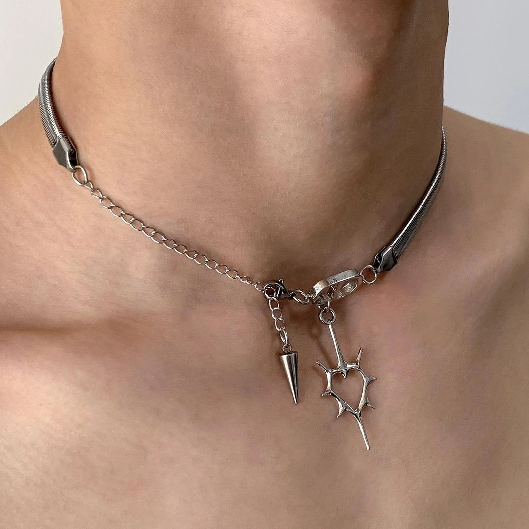 Accessories Punk Spike Pendant Hollow Heart Snake Chain Necklace