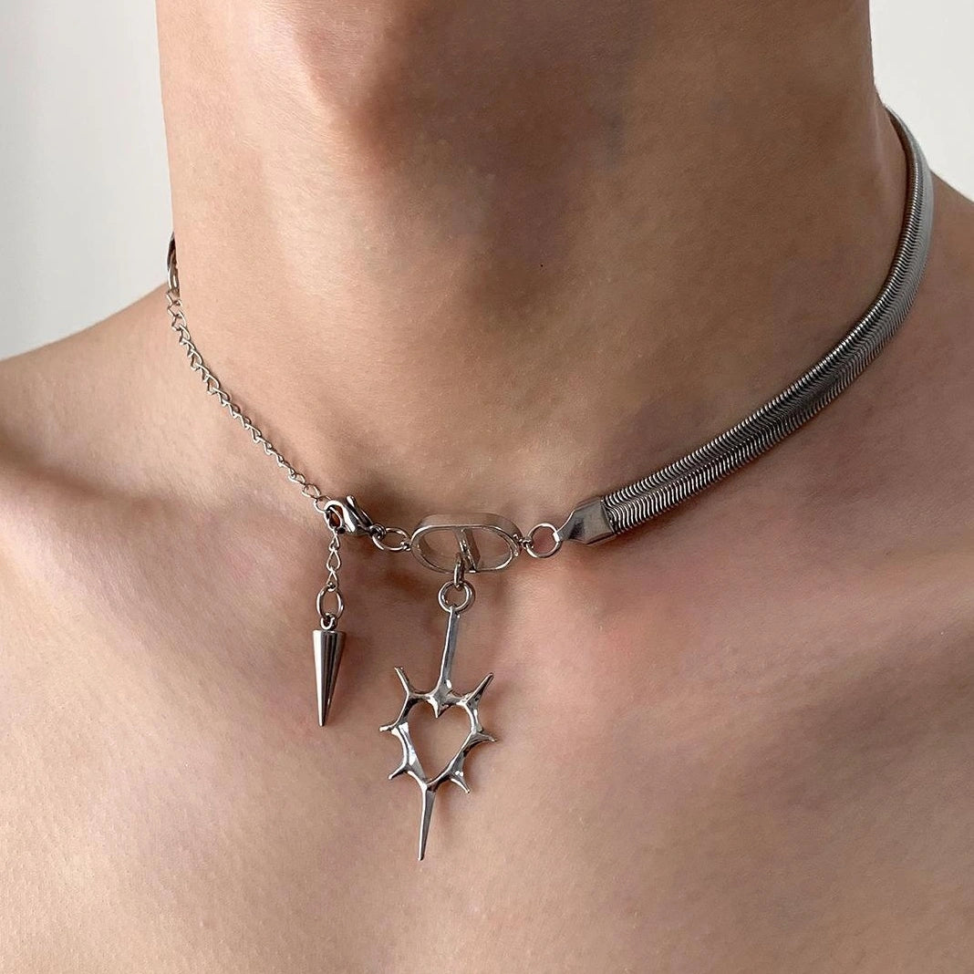 Accessories Punk Spike Pendant Hollow Heart Snake Chain Necklace