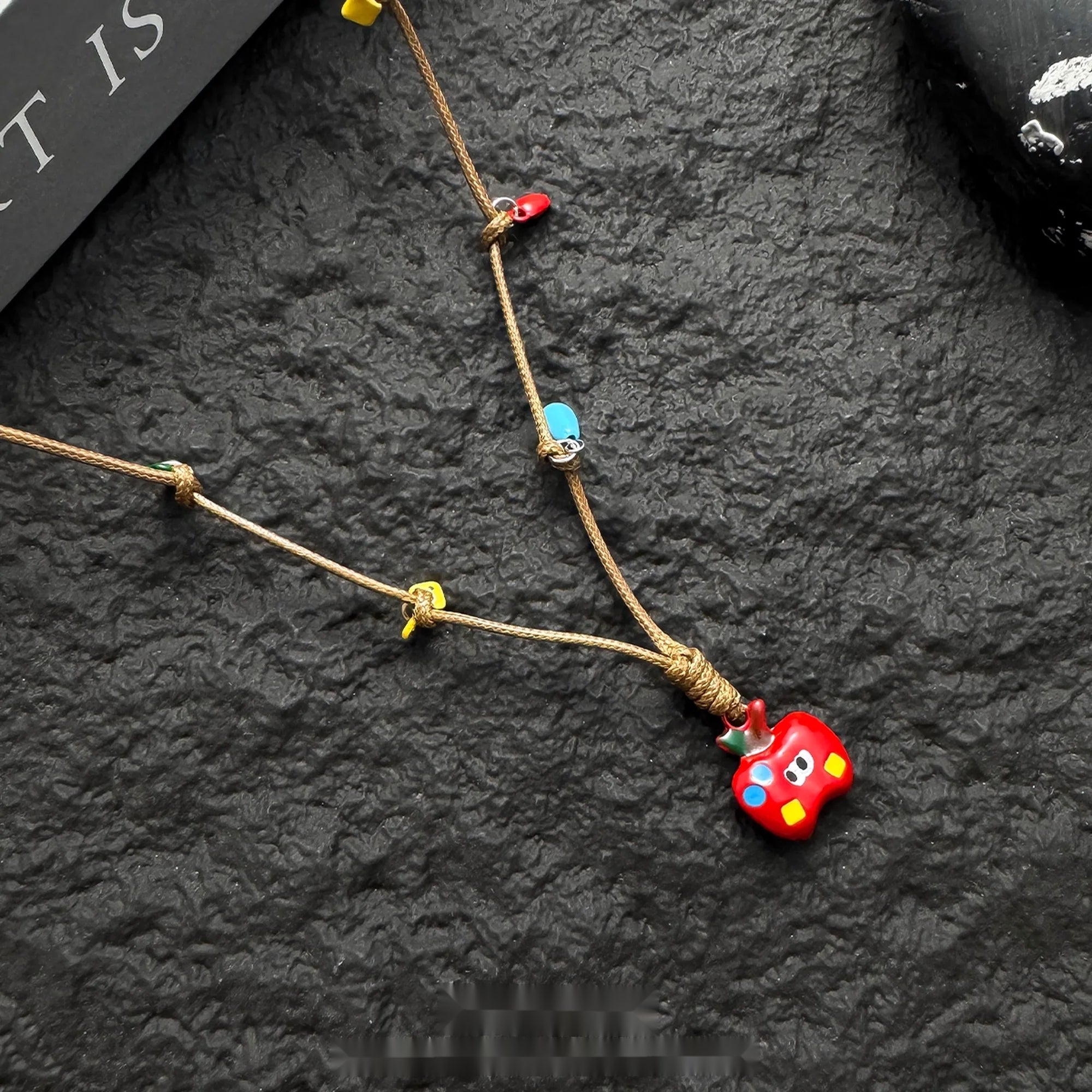 Accessories_Red_Apple_Beaded_Choker_Necklace_MISSTT