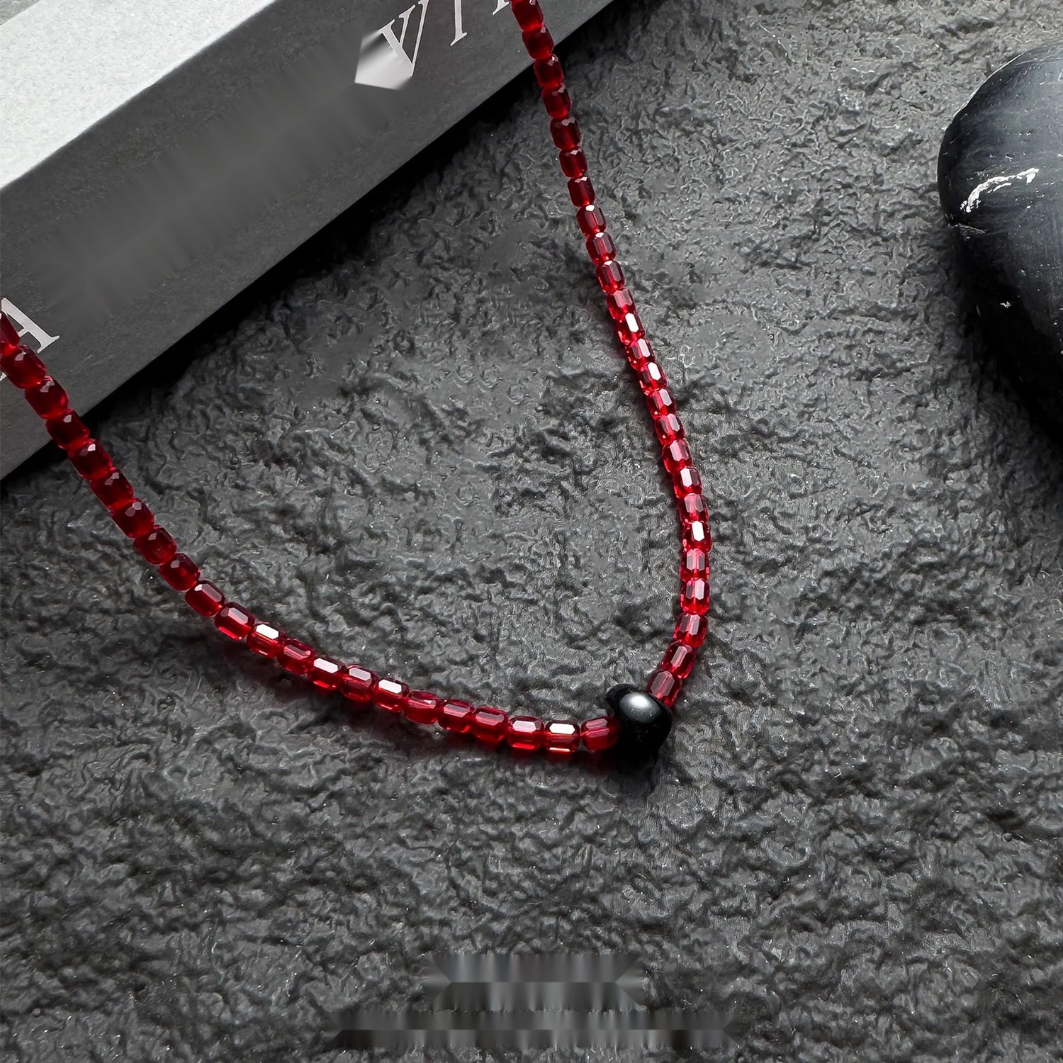 Accessories_Red_Beaded_Statement_Necklace_MISSTT