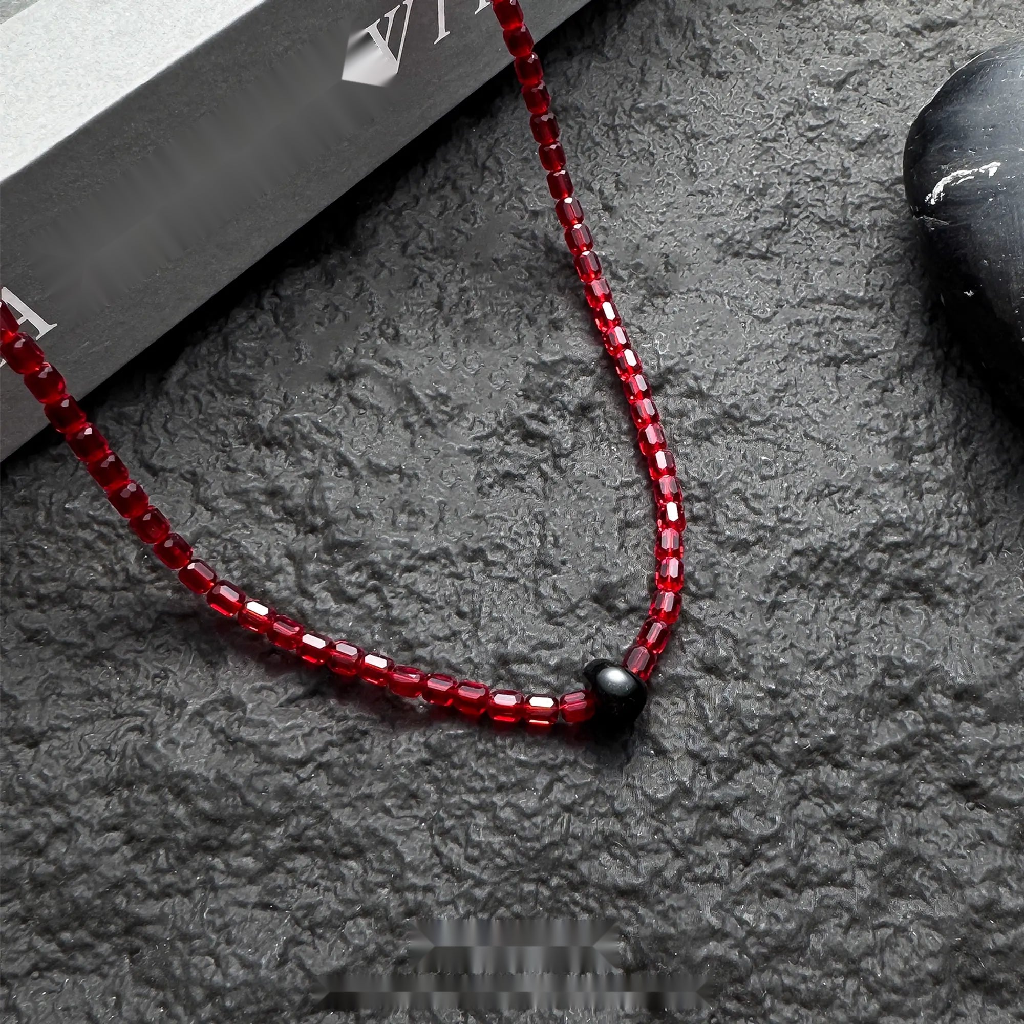 Accessories_Red_Beaded_Statement_Necklace_MISSTT