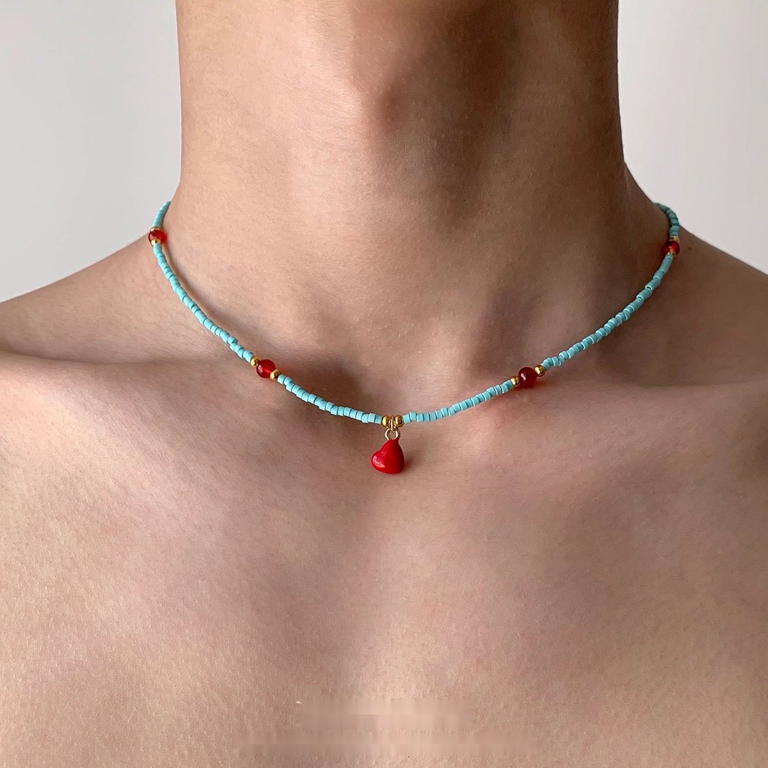 Accessories_Red_Heart_Beaded_Choker_Necklace_MISSTT