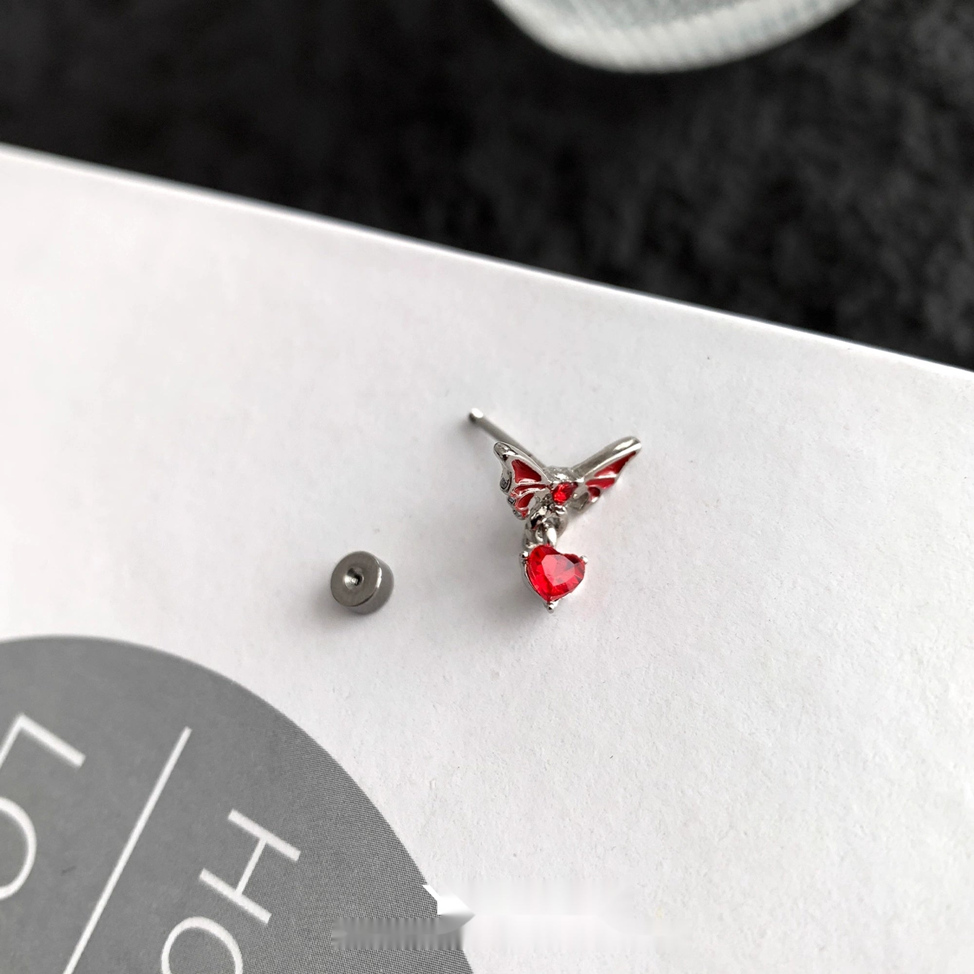 Accessories_Red_Zircon_Stud_Earrings_With_Wing_Design_MISSTT