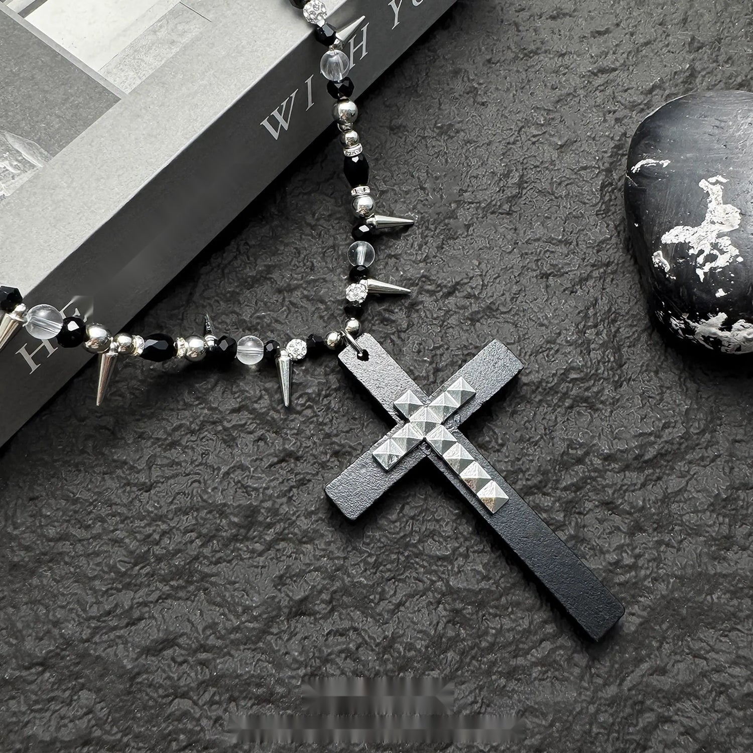 Accessories_Rivet_Cross_Pendant_Drop_Necklace_MISSTT