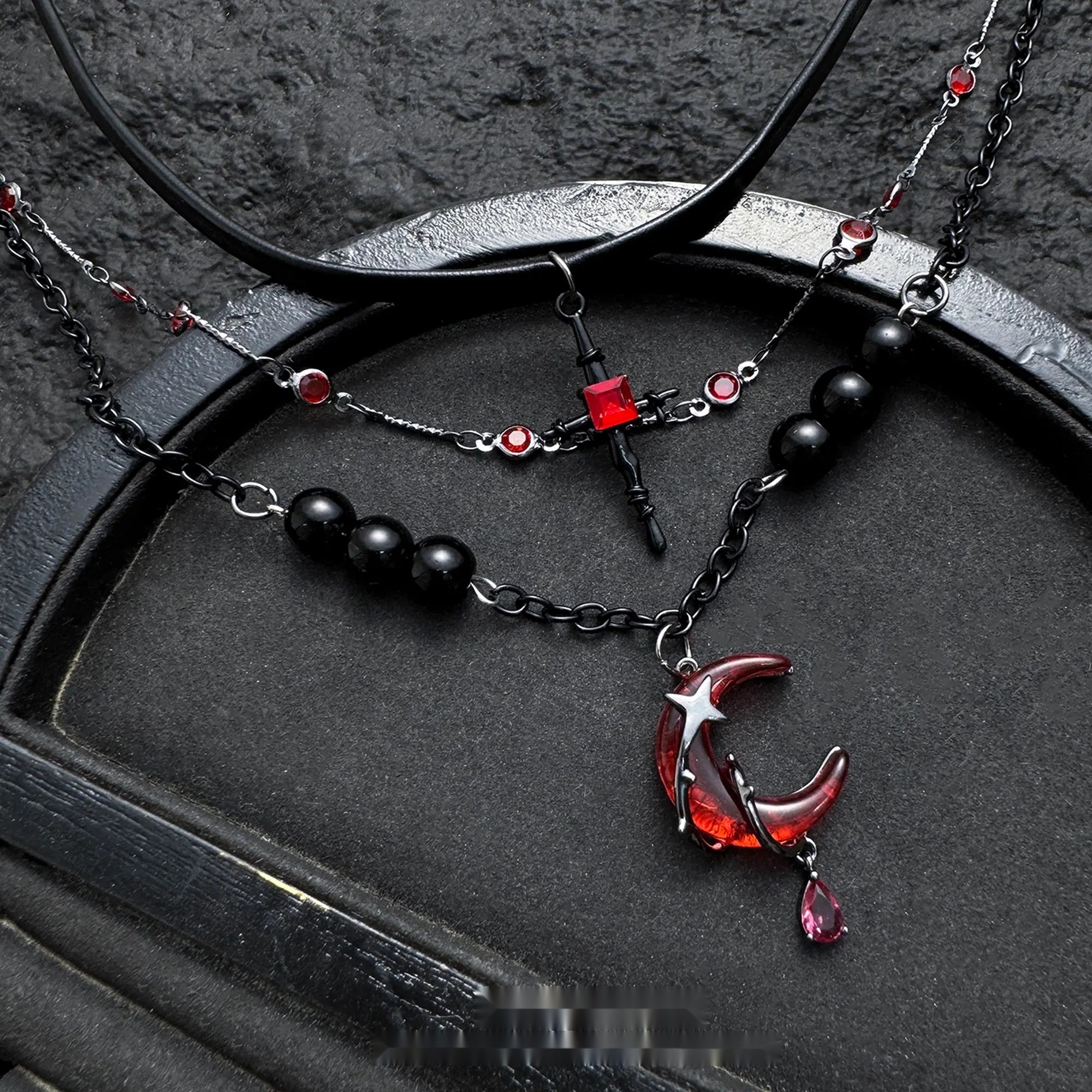 Accessories_Scarlet_Crescent_Gothic_Layered_Necklace_MISSTT