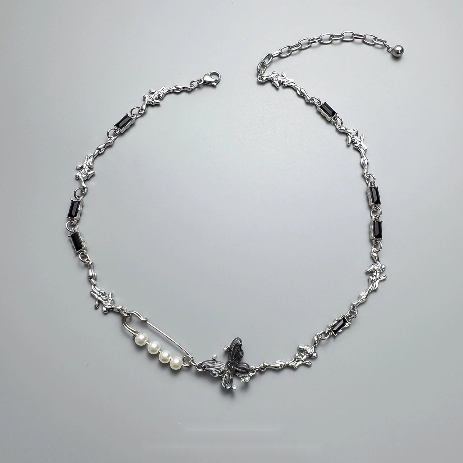 Accessories_Textured_Butterfly_Pearl_Pin_Necklace_MISSTT