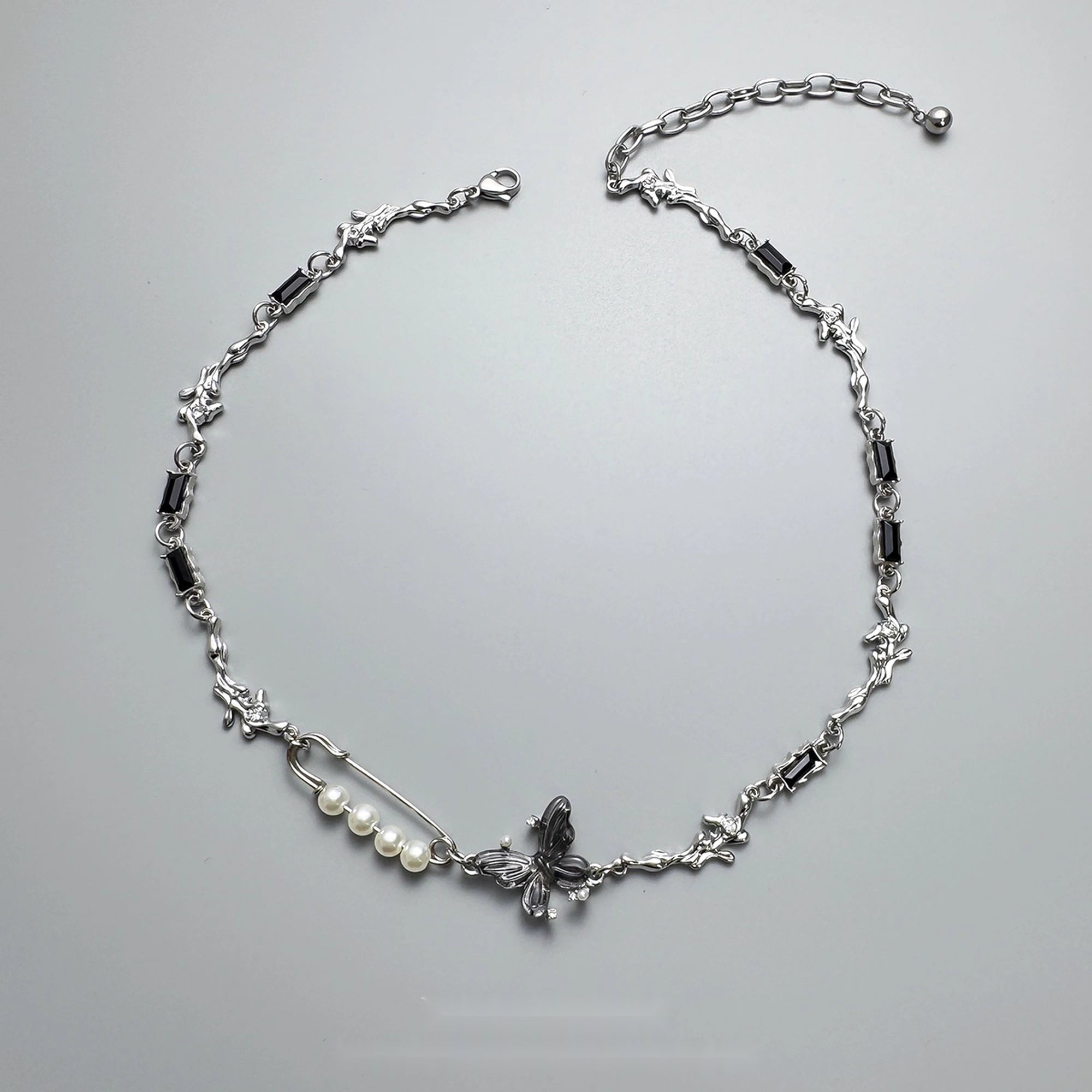 Accessories_Textured_Butterfly_Pearl_Pin_Necklace_MISSTT