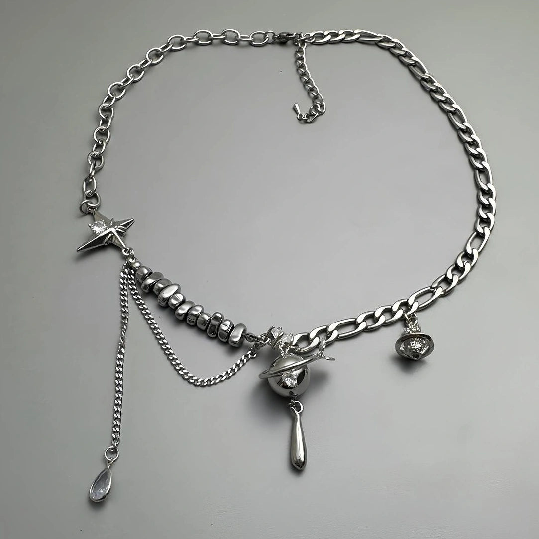 Accessories V-neck T-shirt With Statement Chain With Tassels And Beads
Long Sleeve T-shirt With Statement Chain With Tassels And Beads