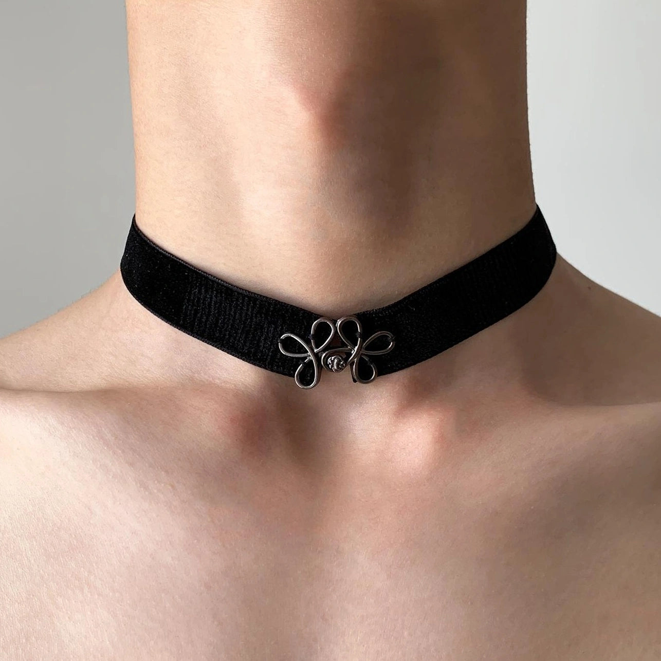 Accessories Velvet Choker Necklace With Bow Tie