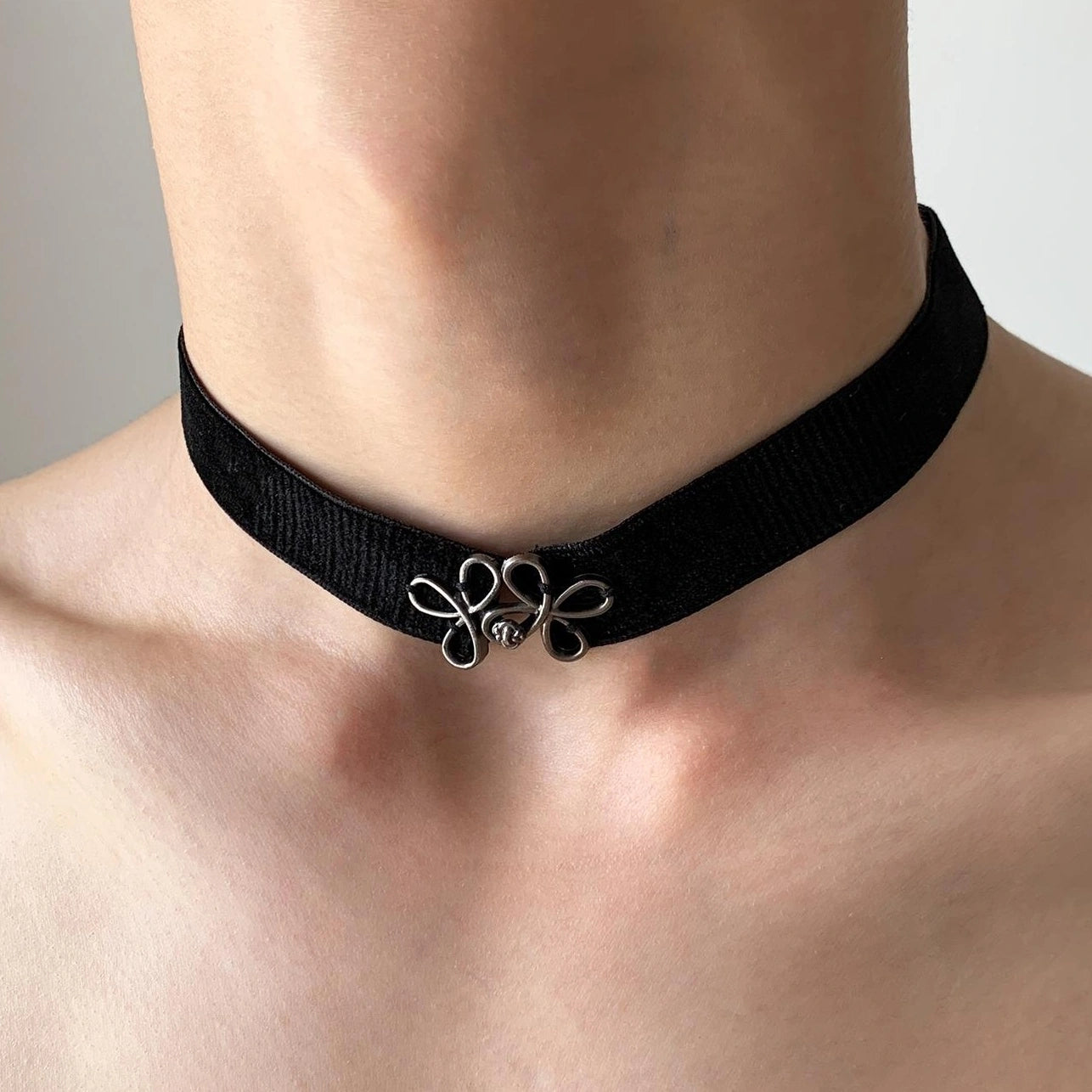 Accessories Velvet Choker Necklace With Bow Tie