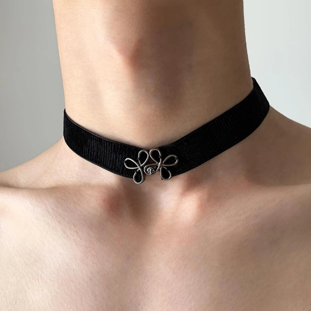 Accessories Velvet Choker Necklace With Bow Tie