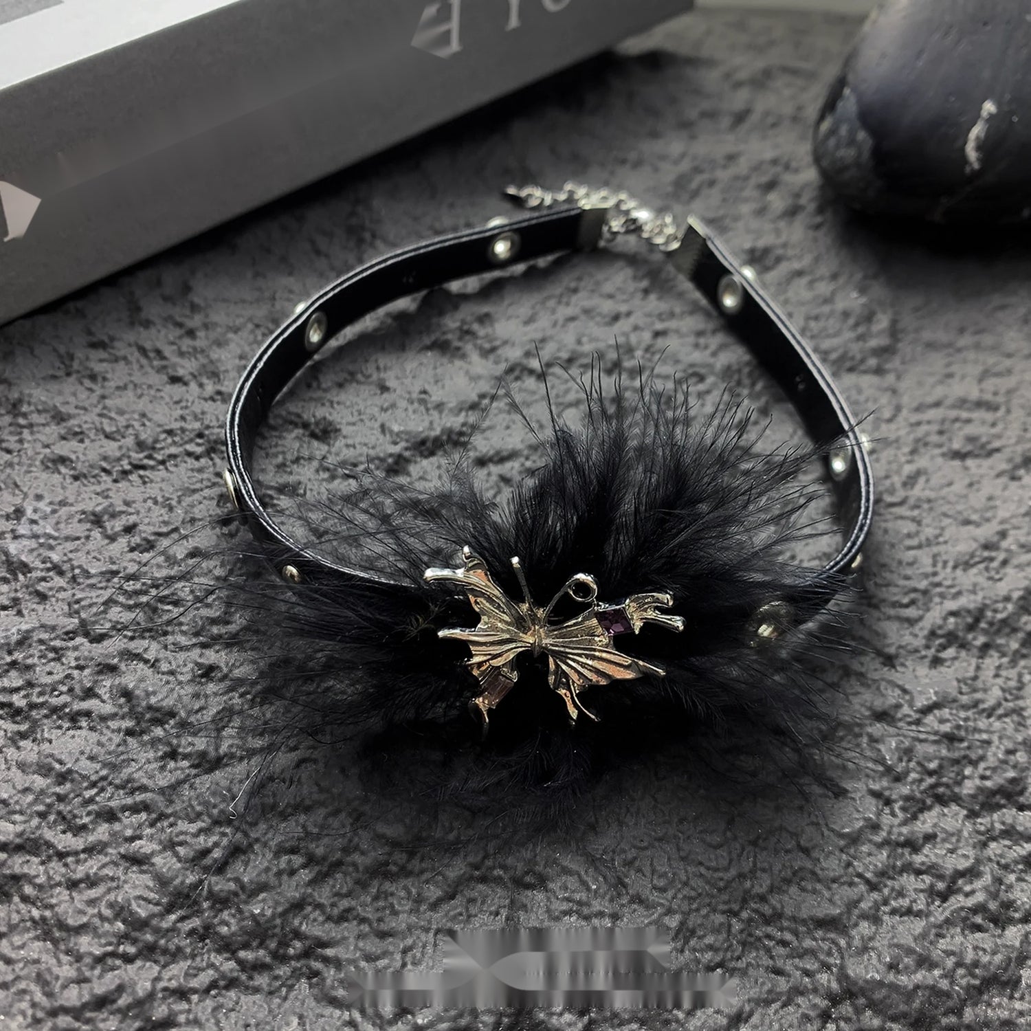 Accessories_Velvet_Gothic_Bow_Leather_Choker_MISSTT