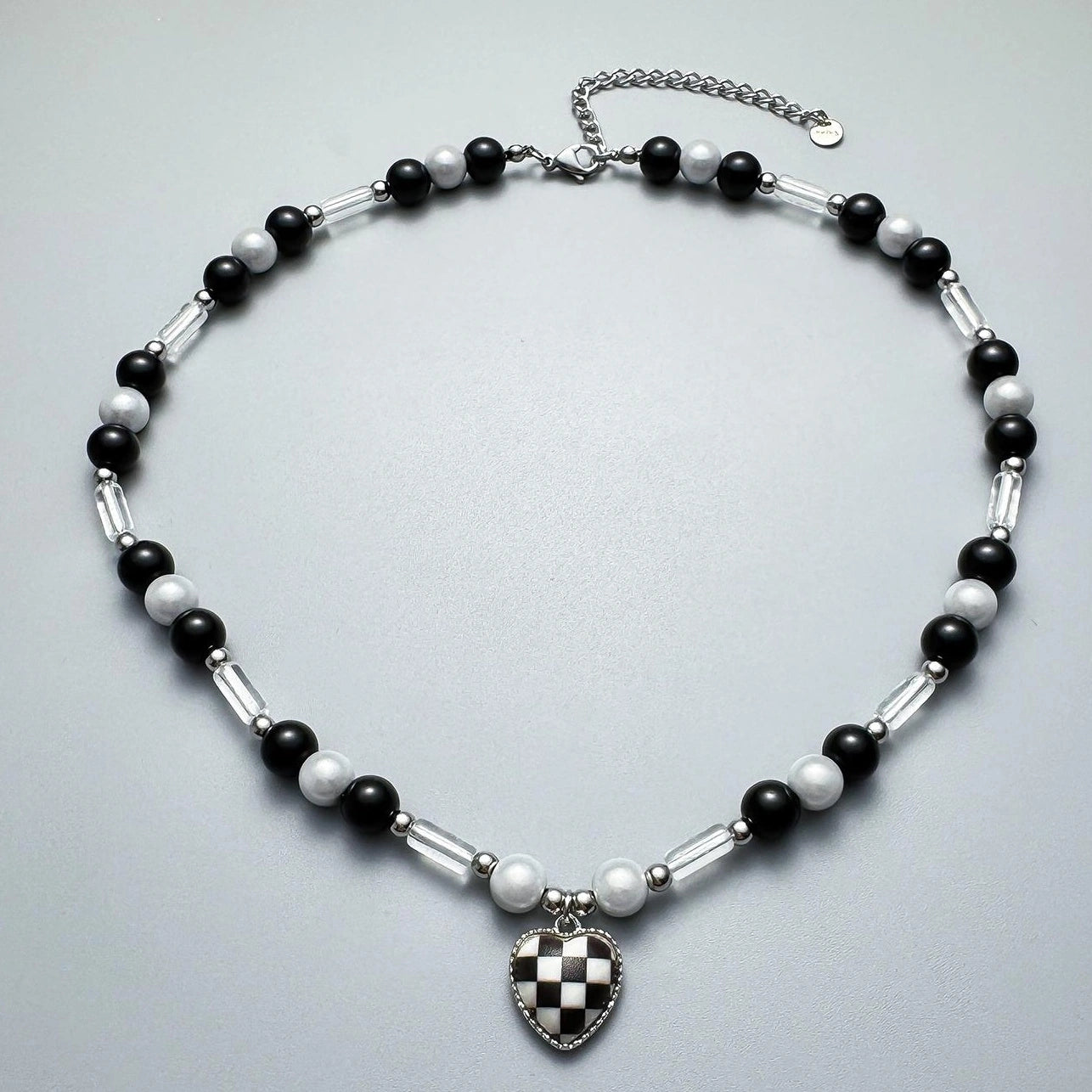 Accessories Vintage Beaded Grid Heart Pendant Necklace