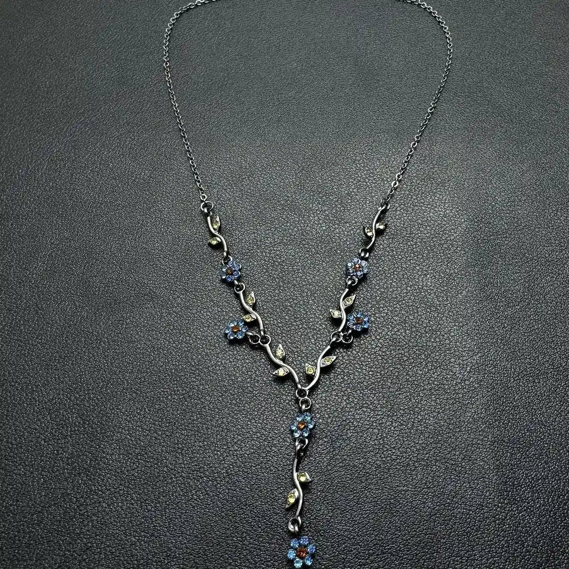 Vintage Blue Floral Pendant Necklace