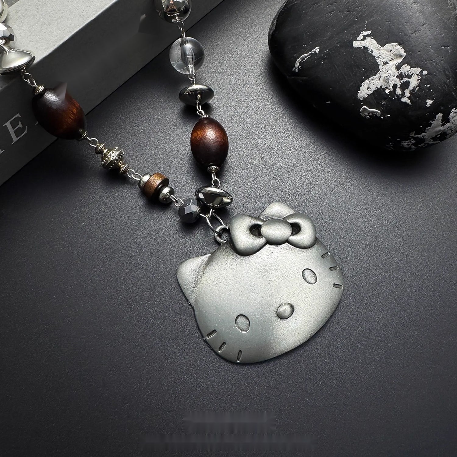 Accessories_Vintage_Cat_Pendant_Beaded_Charm_Necklace_MISSTT