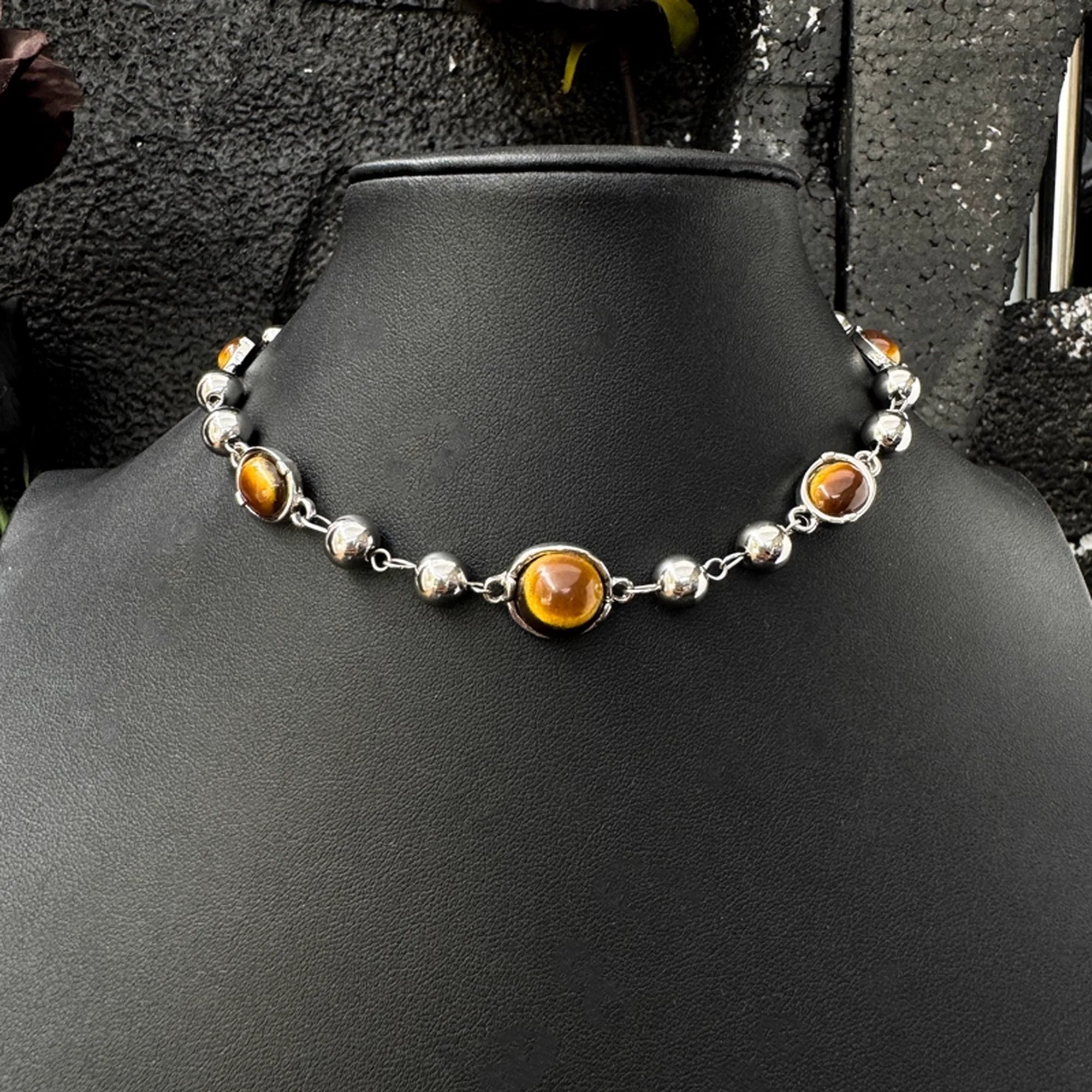 Accessories_Vintage_Cat_S_Eye_Choker_Necklace_MISSTT