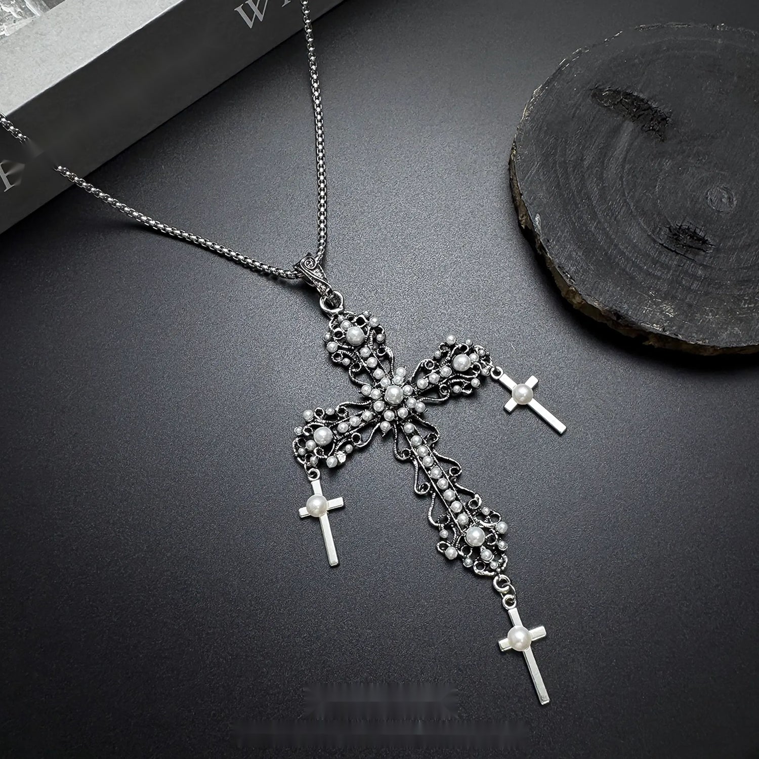 Accessories_Vintage_Cross_Pearl_Necklace_For_Men_MISSTT