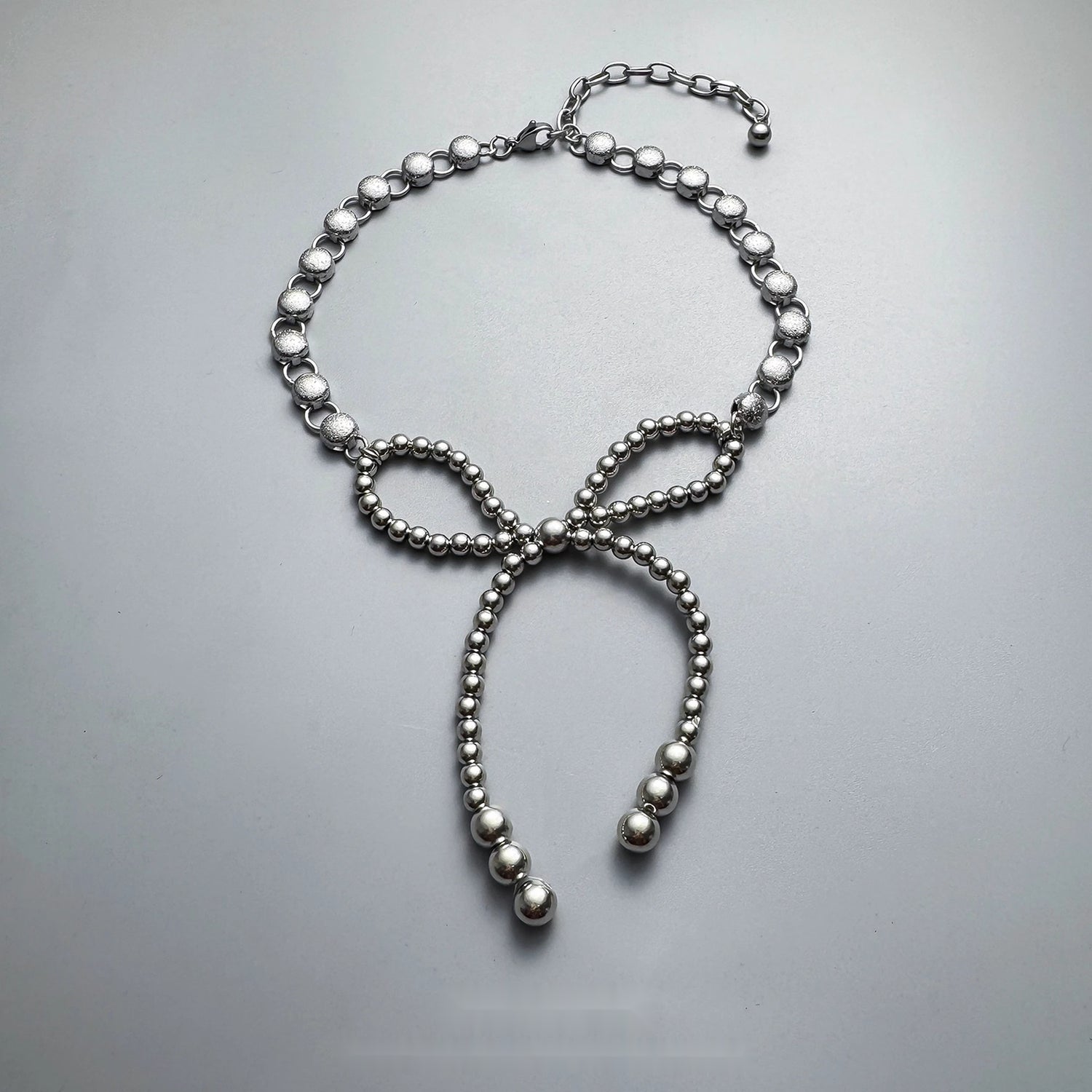 Accessories_Vintage_Crystal_Bow_Chain_Necklace_MISSTT